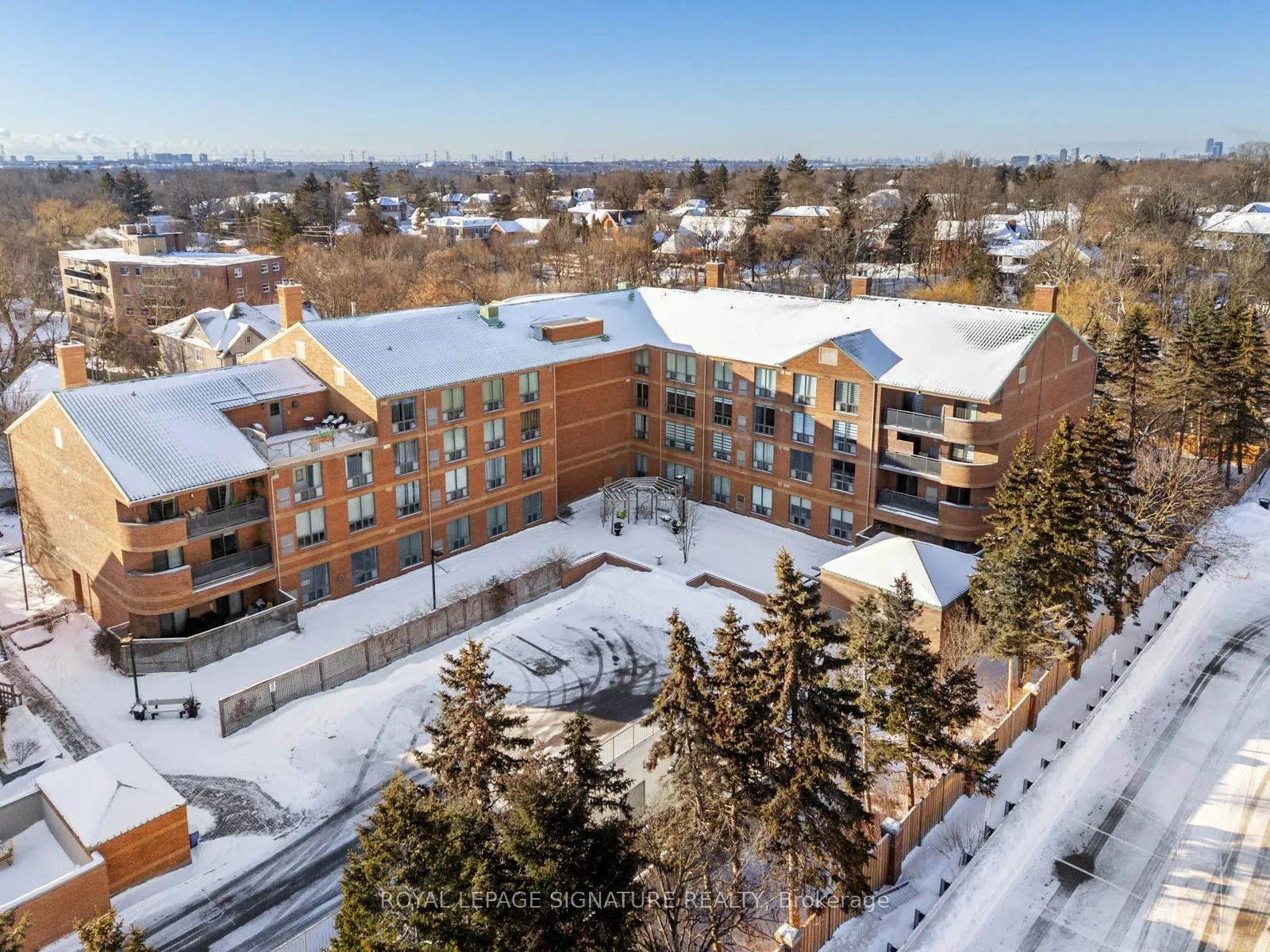 Photo 30 of Unit 311, 30 Wilson Street, Markham, Old Markham Village — HOMEH