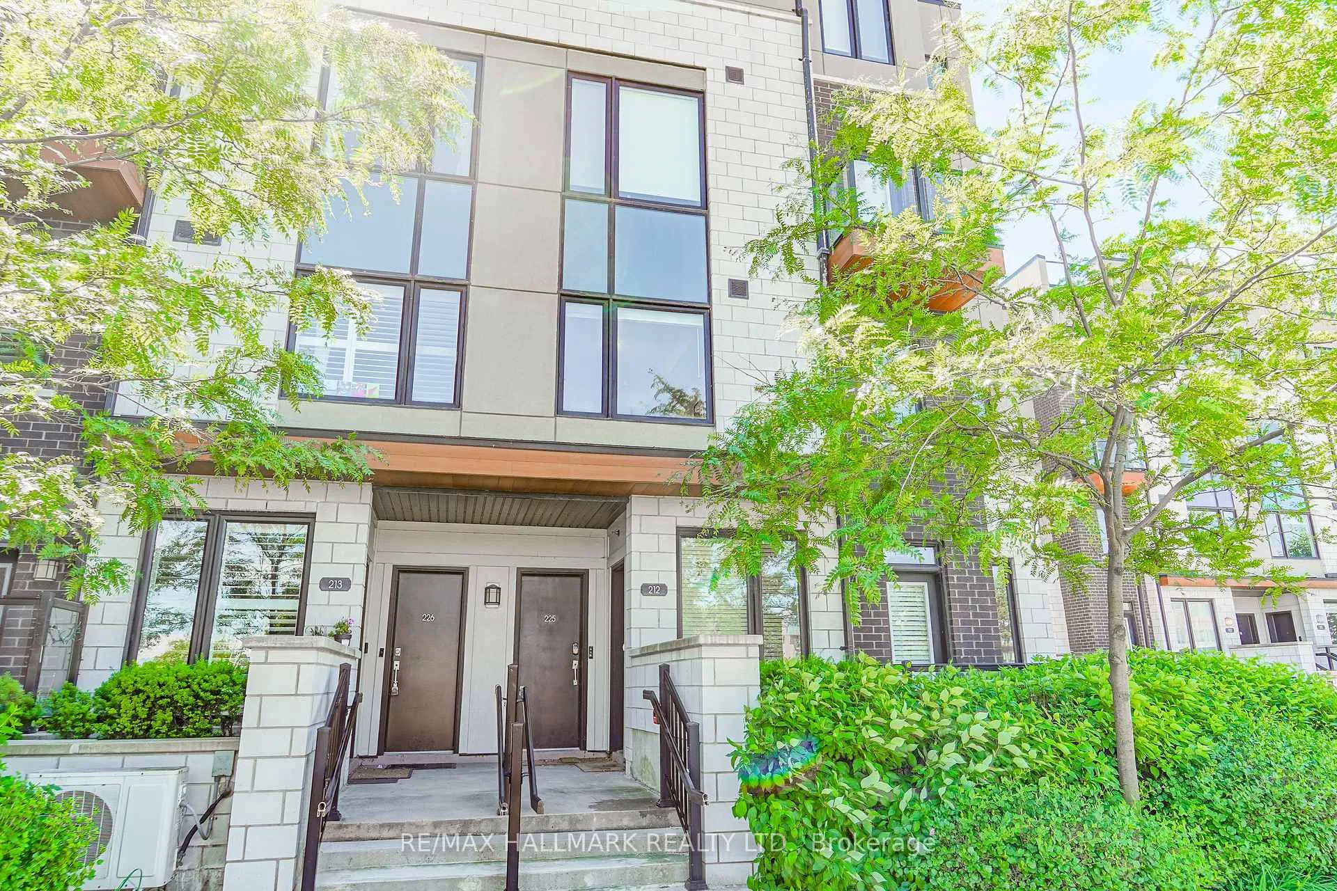 Photo 2 of Unit 212, 1555 Kingston Road, Pickering, Town Centre — HOMEH