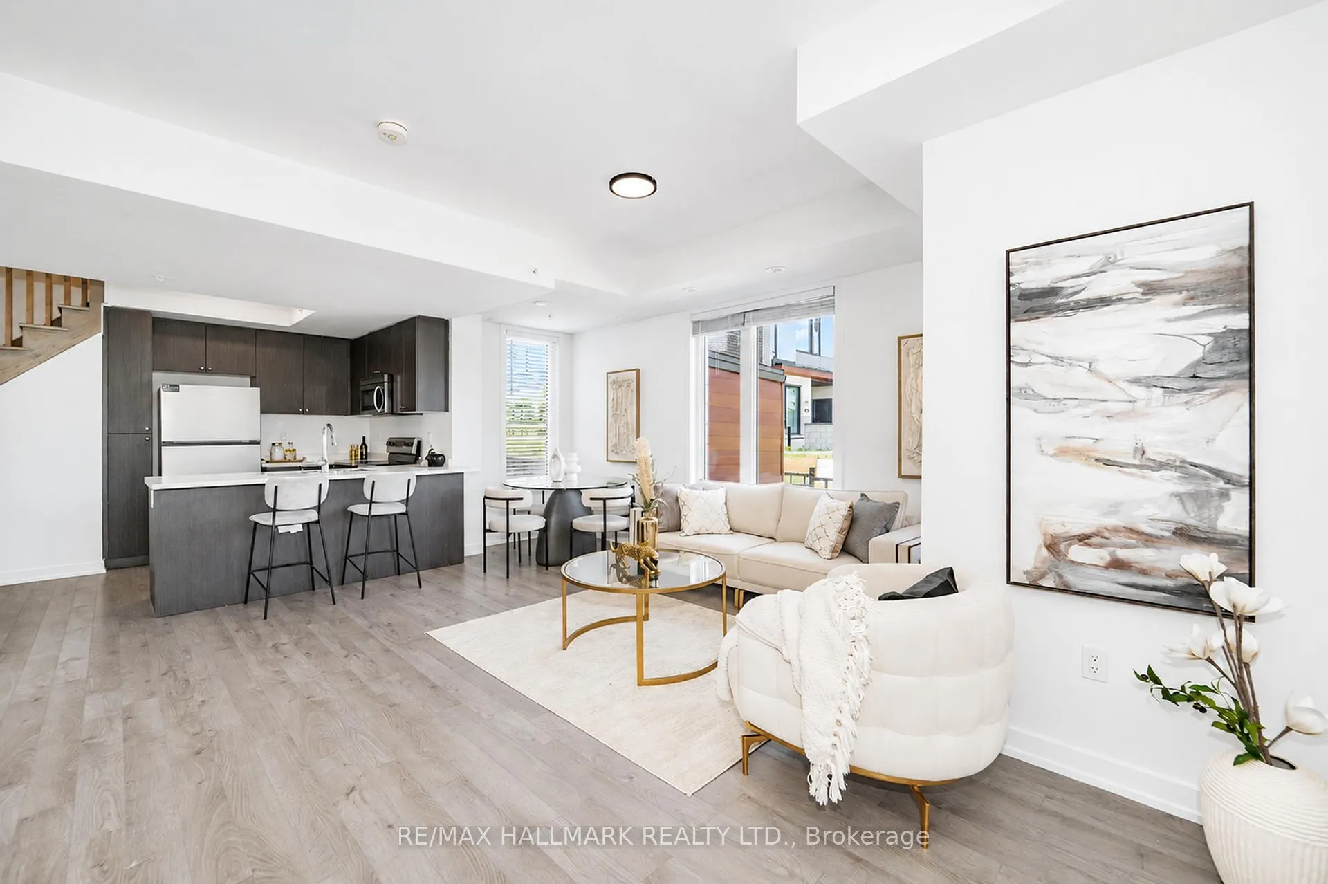 Photo 4 of Unit 212, 1555 Kingston Road, Pickering, Town Centre — HOMEH