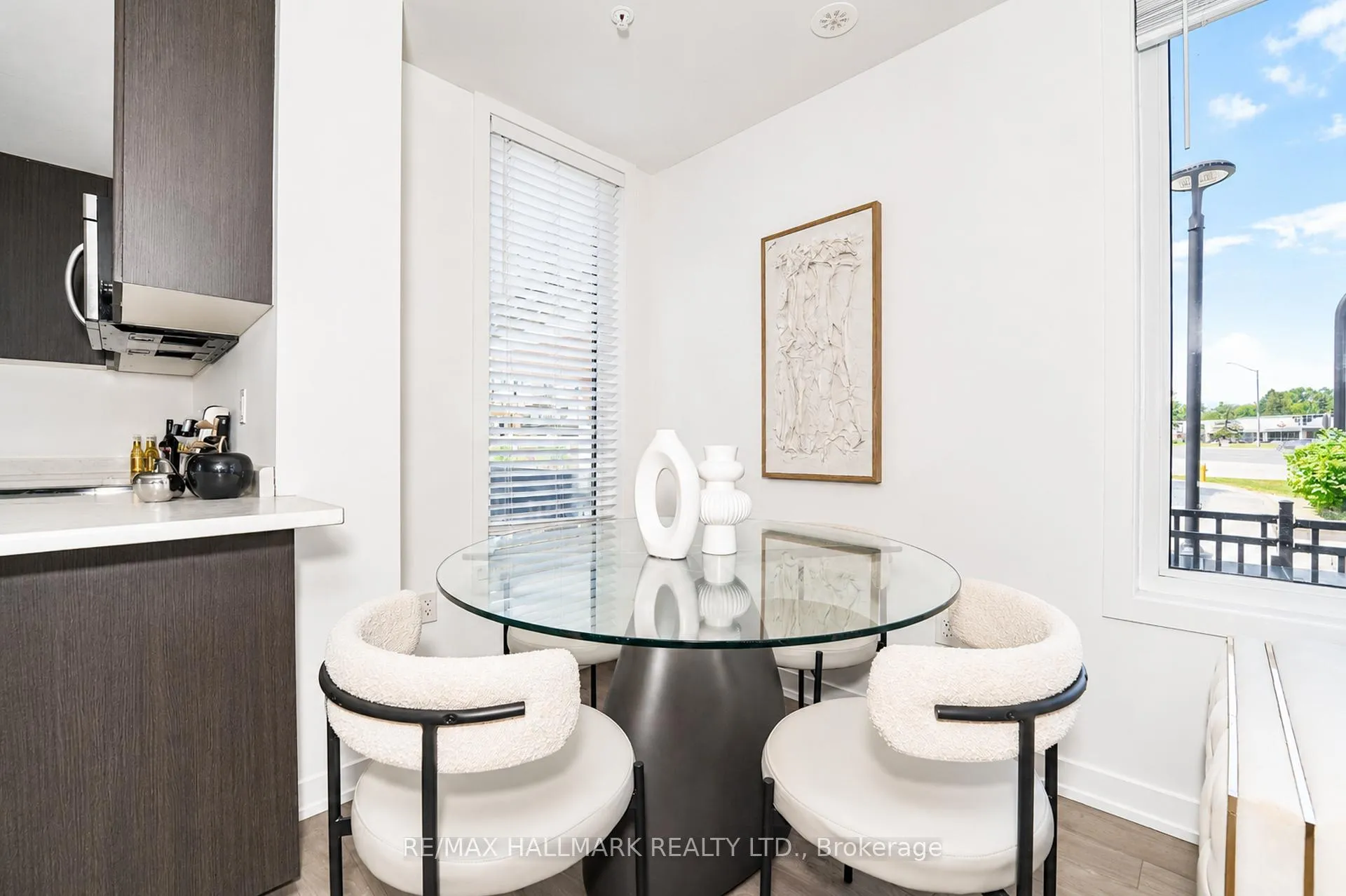 Photo 6 of Unit 212, 1555 Kingston Road, Pickering, Town Centre — HOMEH