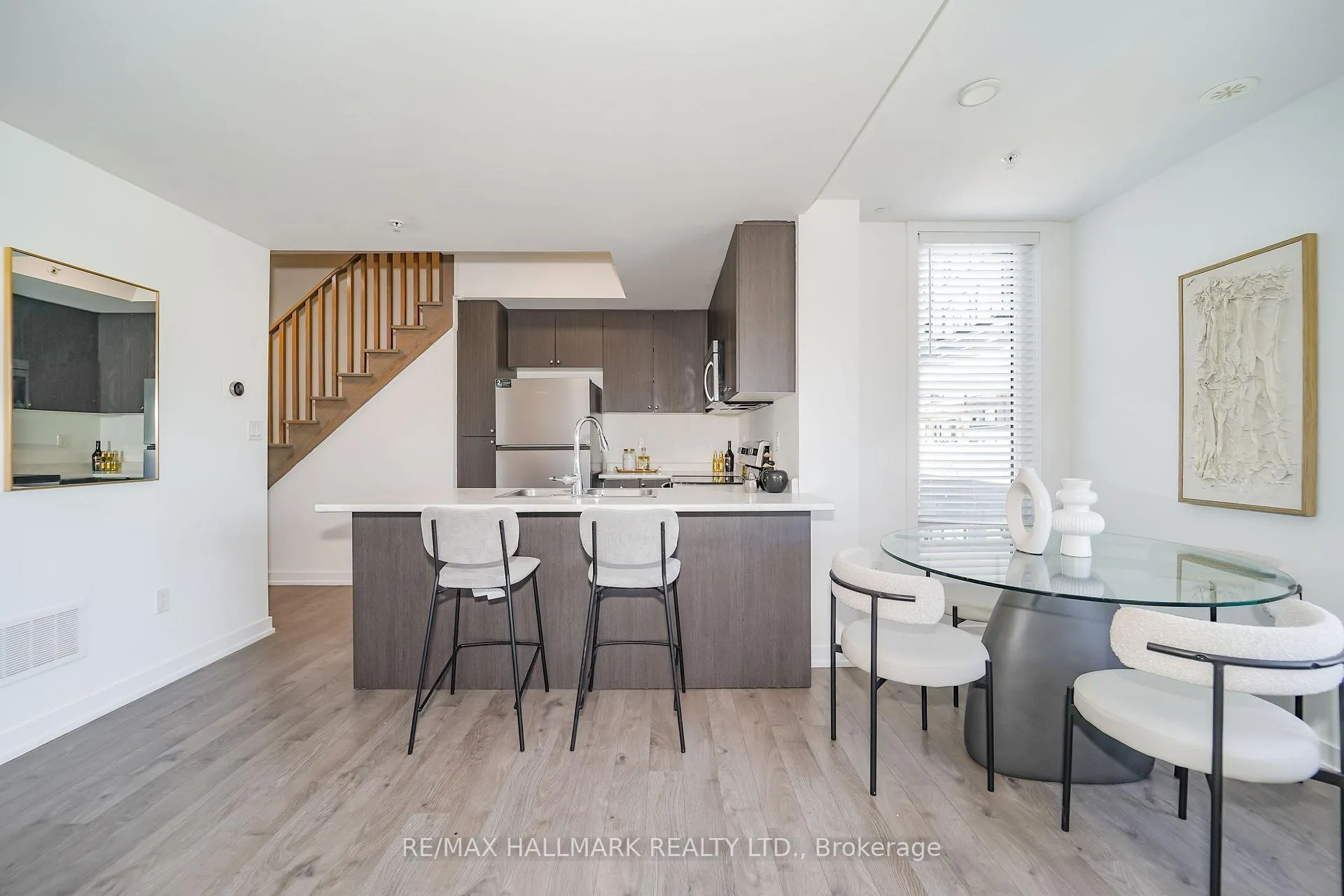 Photo 11 of Unit 212, 1555 Kingston Road, Pickering, Town Centre — HOMEH