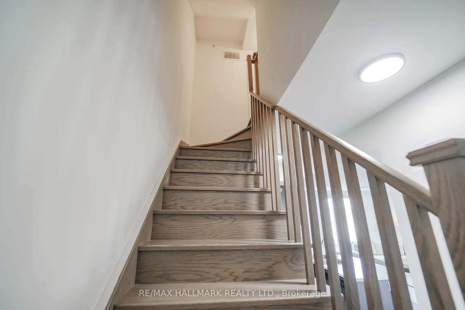 Photo 16 of Unit 212, 1555 Kingston Road, Pickering, Town Centre — HOMEH