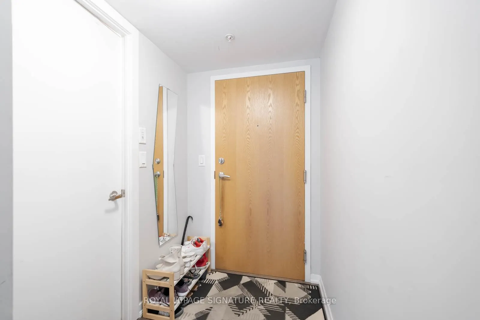 Photo 13 of Unit 1208, 20 Joe Shuster Way, Toronto, South Parkdale — HOMEH