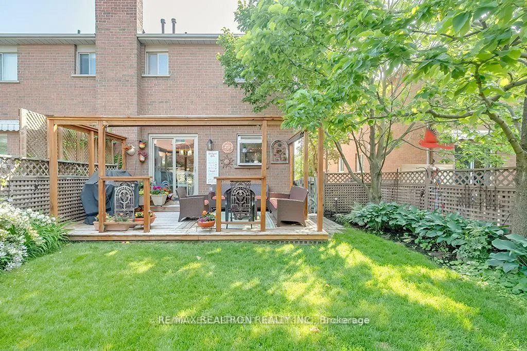 Photo 34 of 5591 Cosmic Crescent, Mississauga, Hurontario — HOMEH