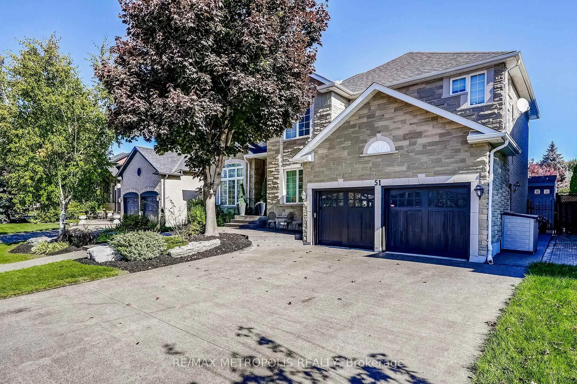 Photo 3 of 51 Babak Boulevard, Vaughan, East Woodbridge — HOMEH