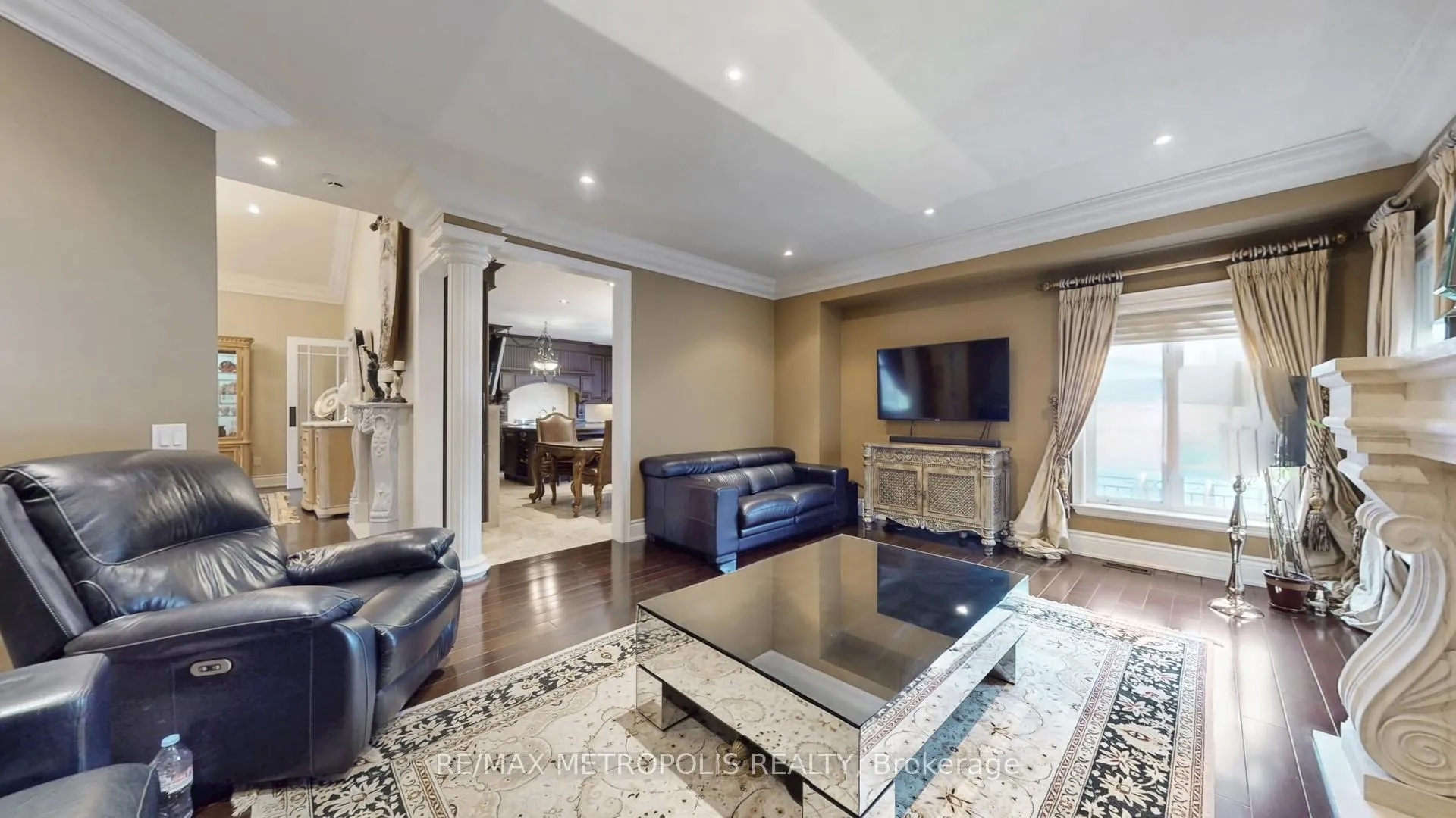 Photo 11 of 51 Babak Boulevard, Vaughan, East Woodbridge — HOMEH