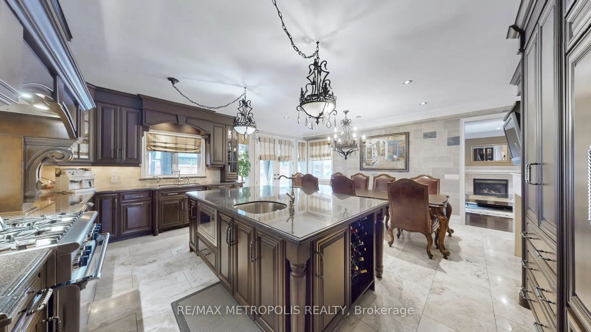Photo 12 of 51 Babak Boulevard, Vaughan, East Woodbridge — HOMEH