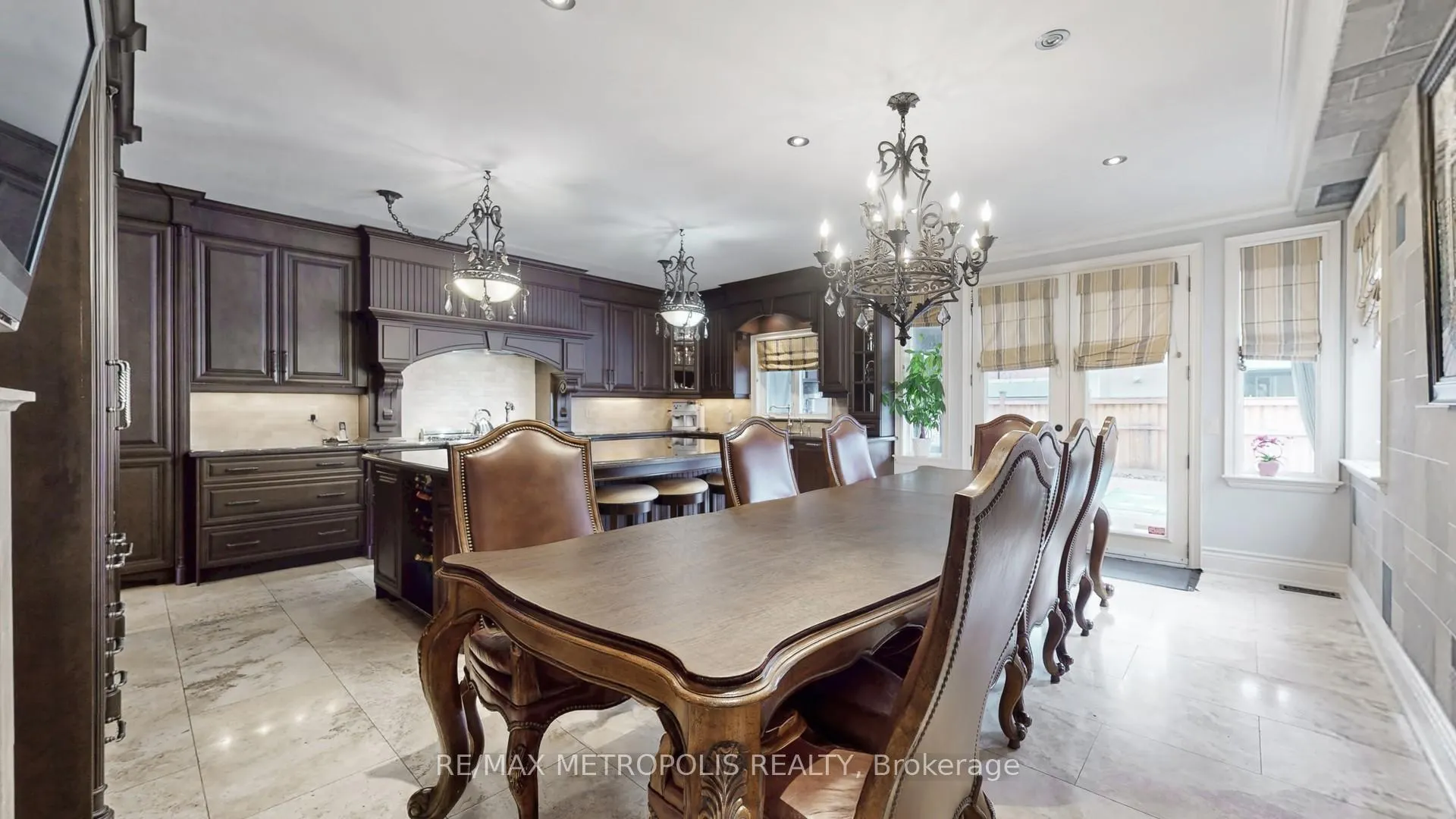 Photo 18 of 51 Babak Boulevard, Vaughan, East Woodbridge — HOMEH