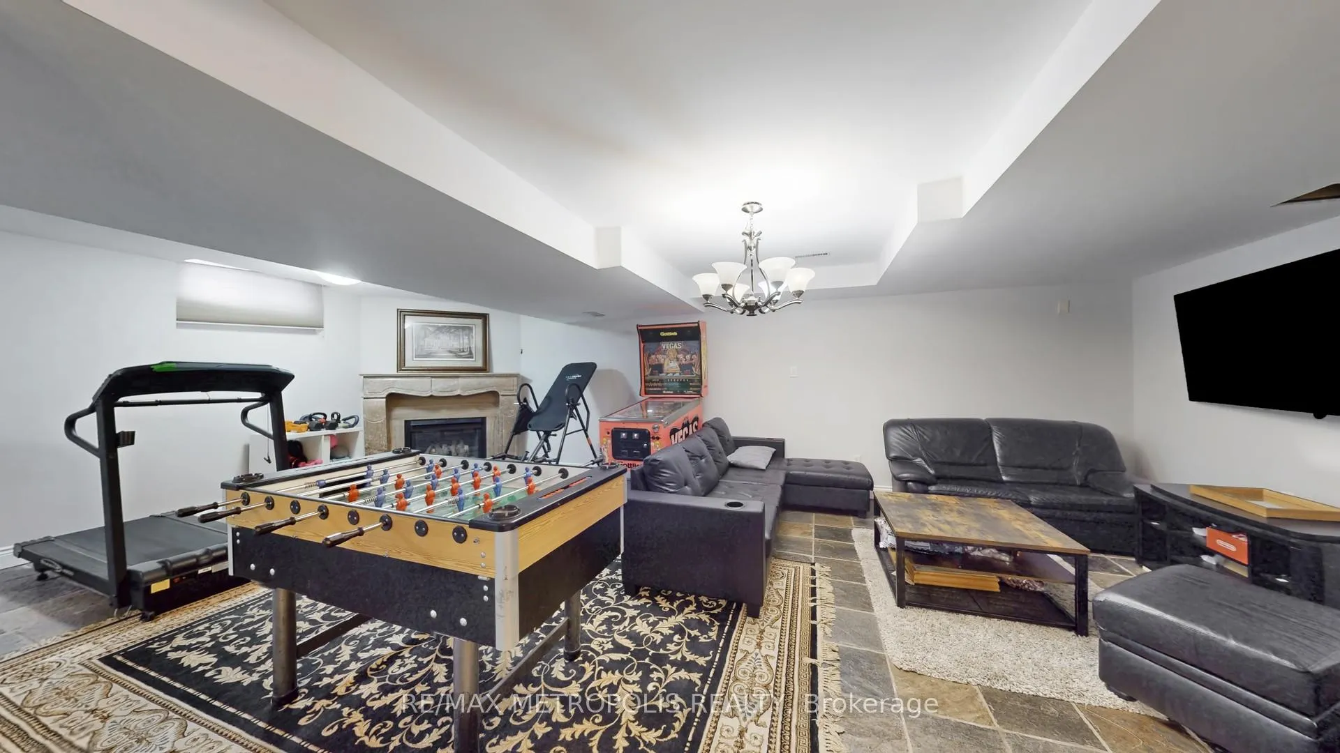 Photo 35 of 51 Babak Boulevard, Vaughan, East Woodbridge — HOMEH