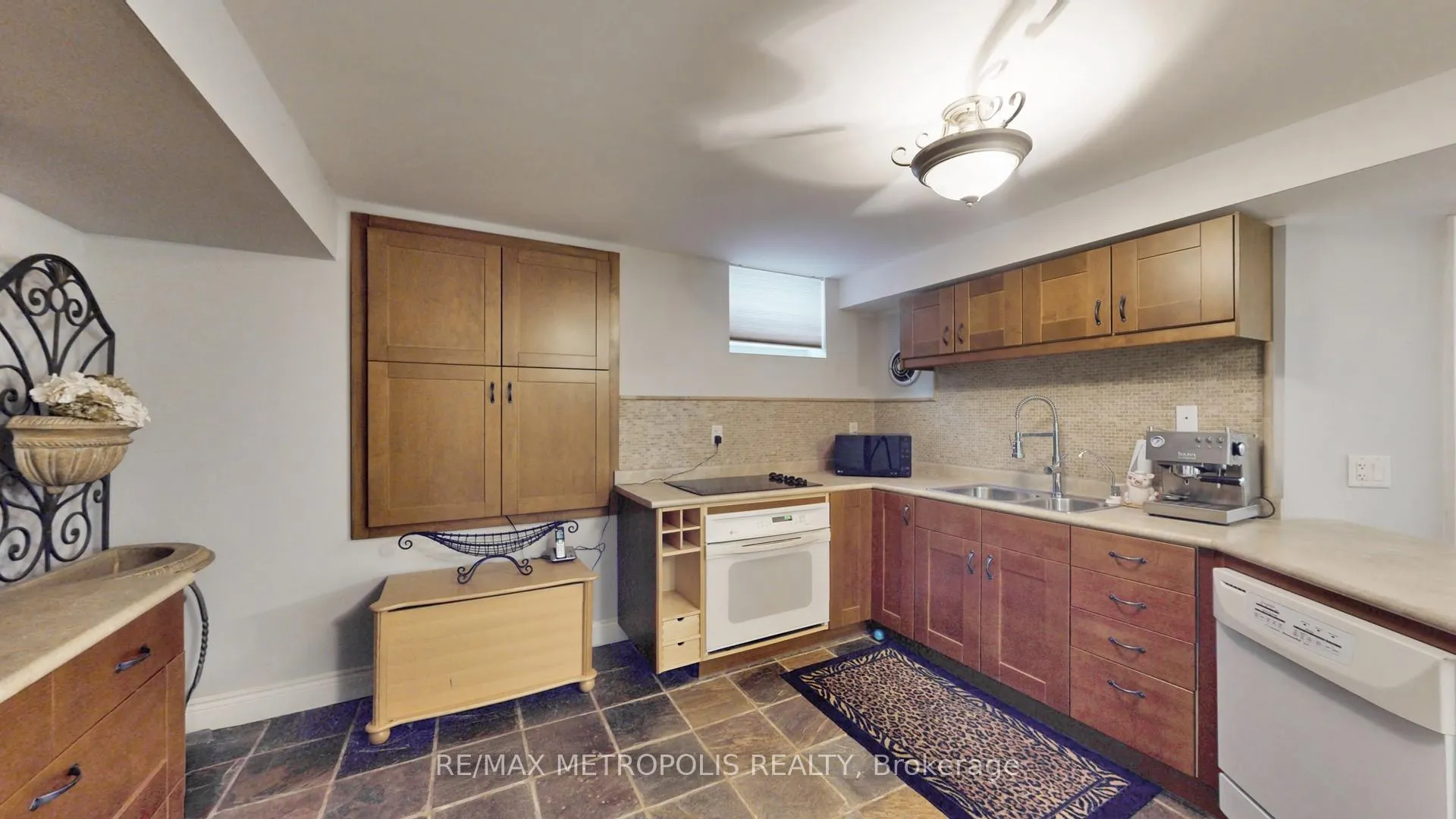 Photo 38 of 51 Babak Boulevard, Vaughan, East Woodbridge — HOMEH