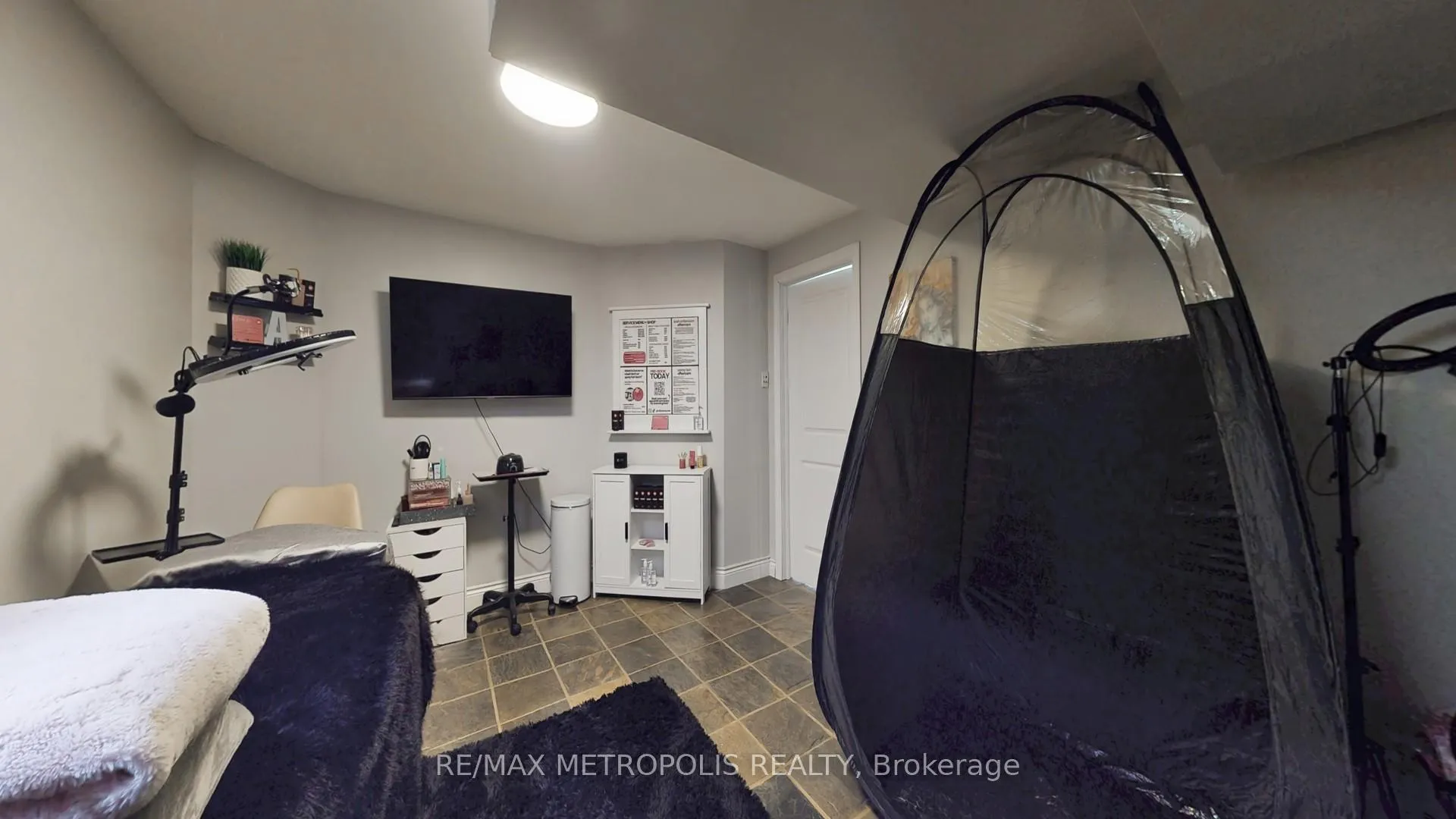 Photo 40 of 51 Babak Boulevard, Vaughan, East Woodbridge — HOMEH