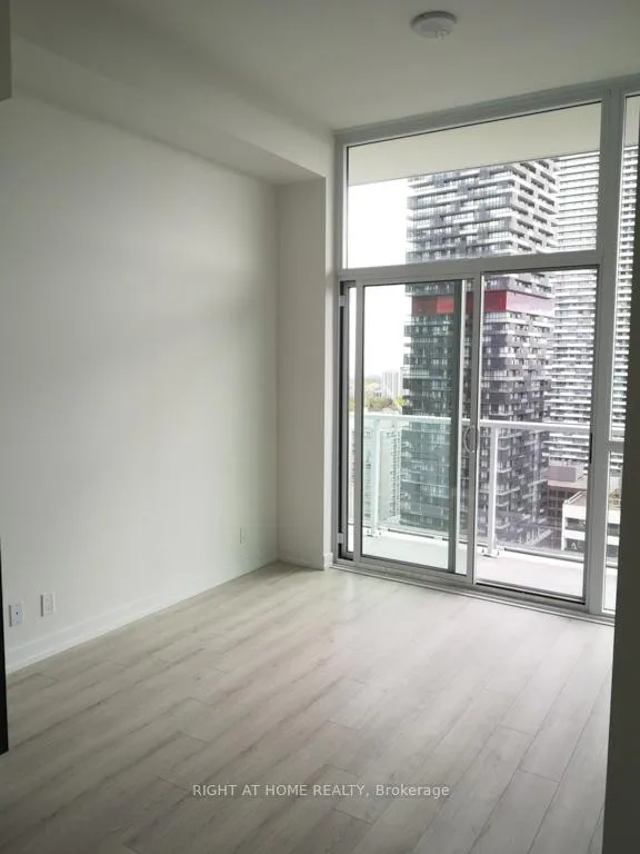 Photo 7 of Unit 2008, 33 Helendale Avenue, Toronto, Yonge-Eglinton — HOMEH