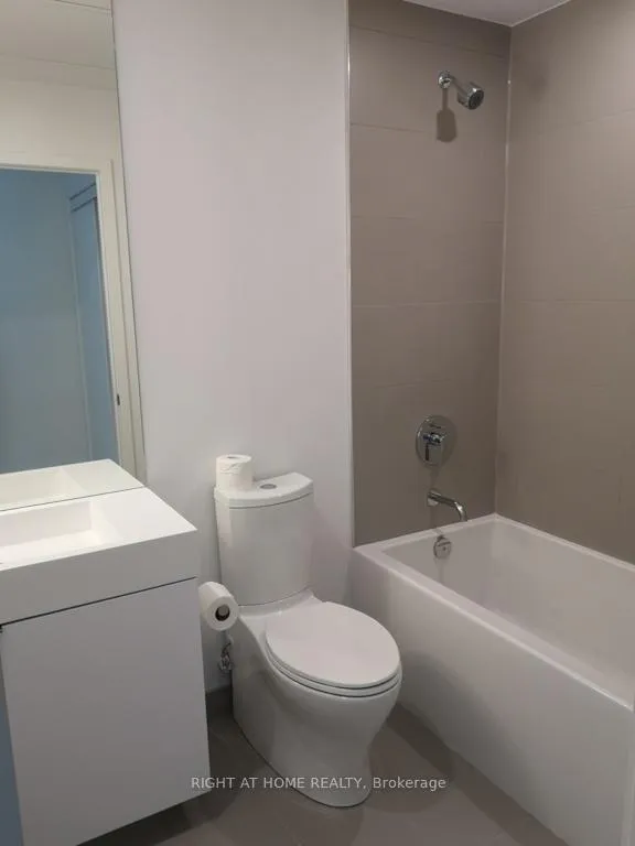 Photo 11 of Unit 2008, 33 Helendale Avenue, Toronto, Yonge-Eglinton — HOMEH