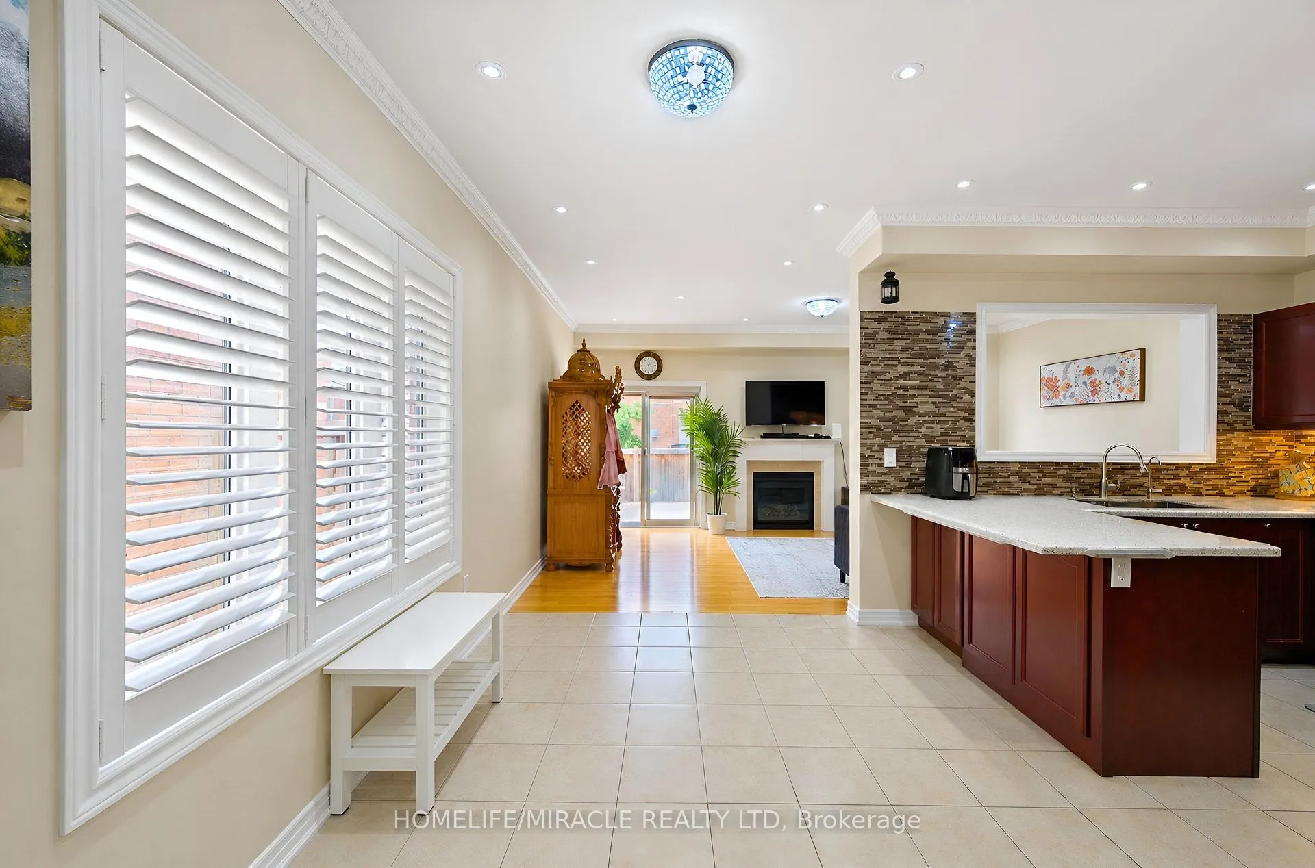 Photo 10 of 34 Washburn Road, Brampton, Bram East — HOMEH