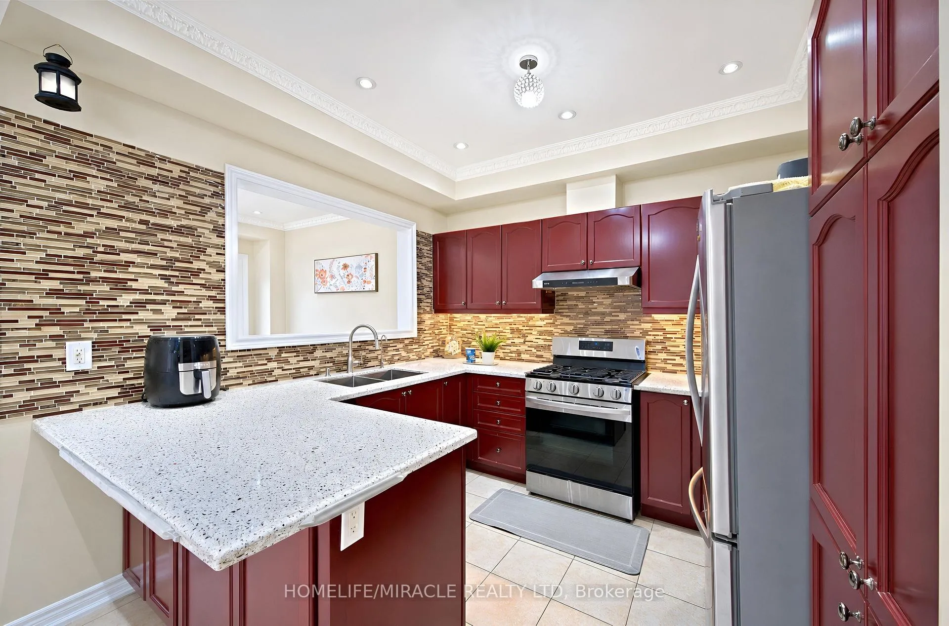 Photo 12 of 34 Washburn Road, Brampton, Bram East — HOMEH