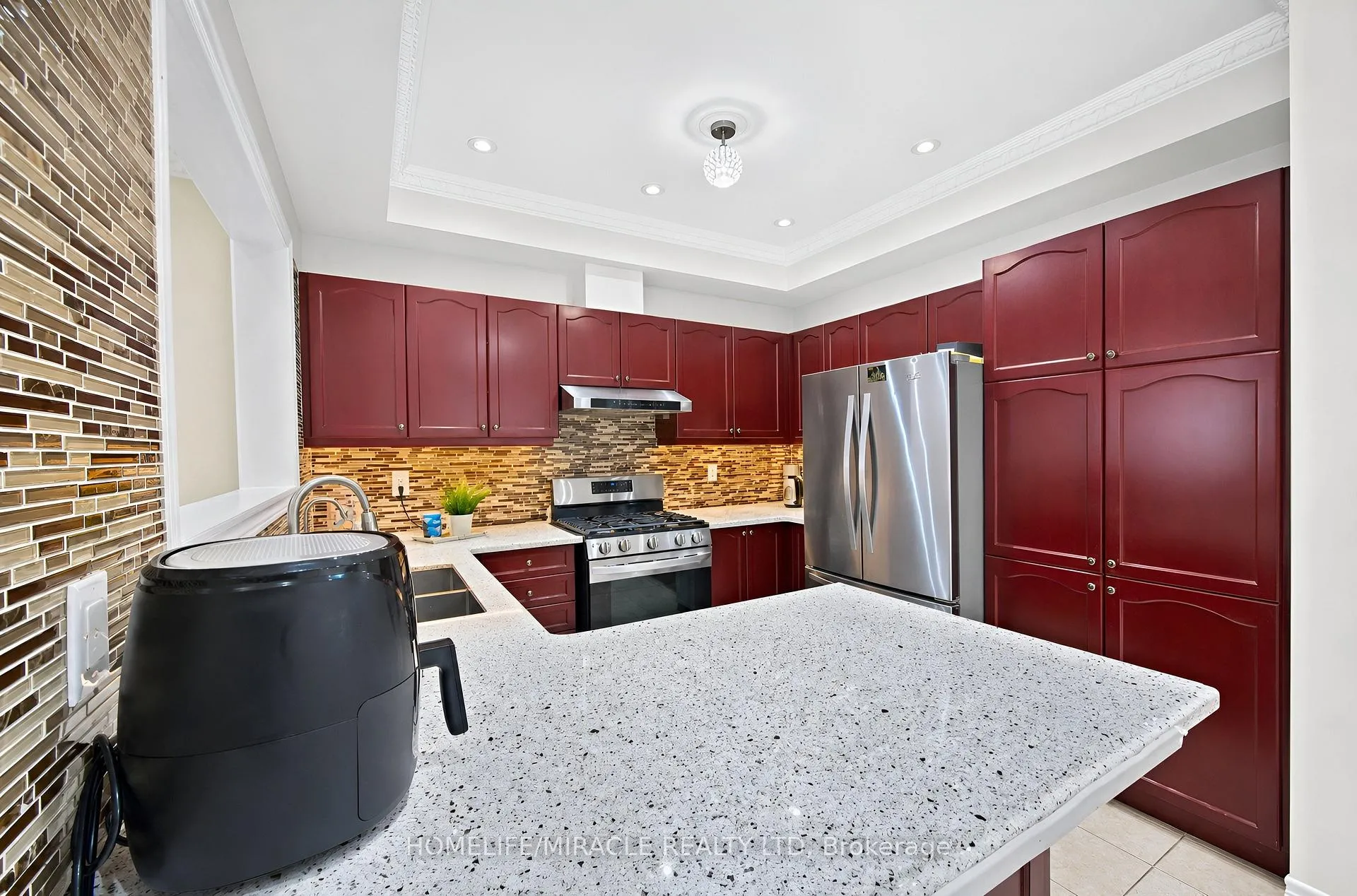 Photo 13 of 34 Washburn Road, Brampton, Bram East — HOMEH