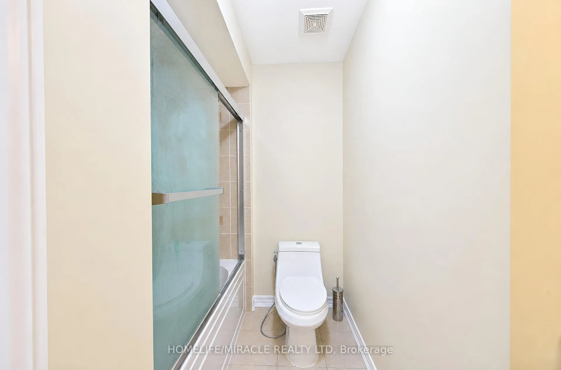 Photo 38 of 34 Washburn Road, Brampton, Bram East — HOMEH