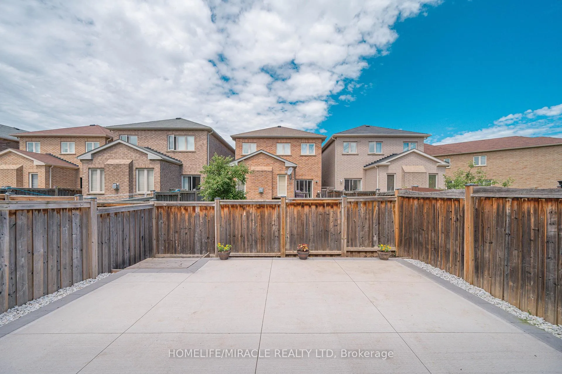 Photo 41 of 34 Washburn Road, Brampton, Bram East — HOMEH
