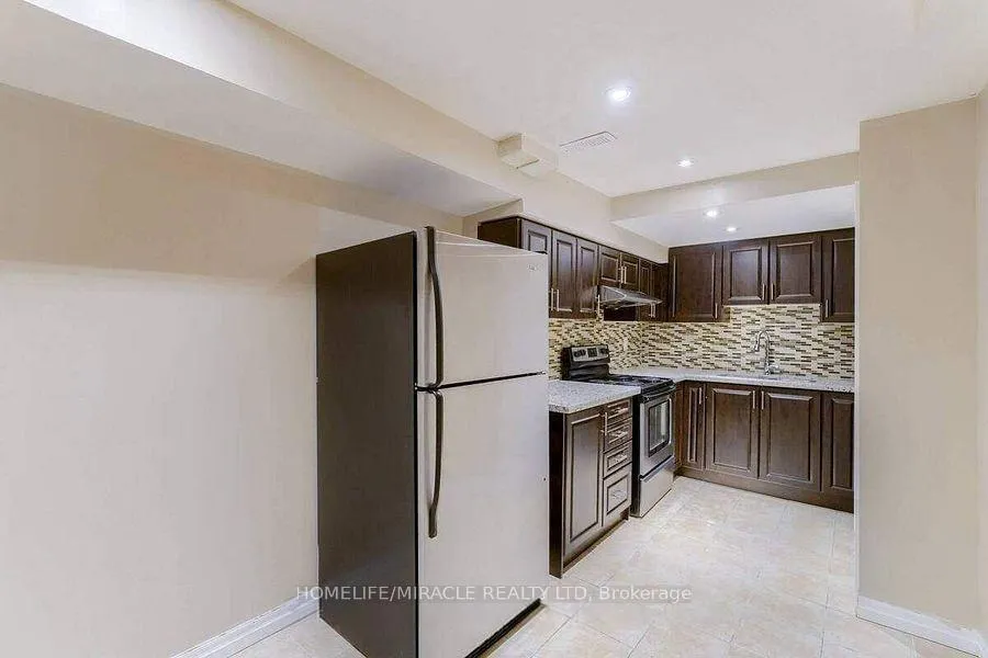 Photo 45 of 34 Washburn Road, Brampton, Bram East — HOMEH