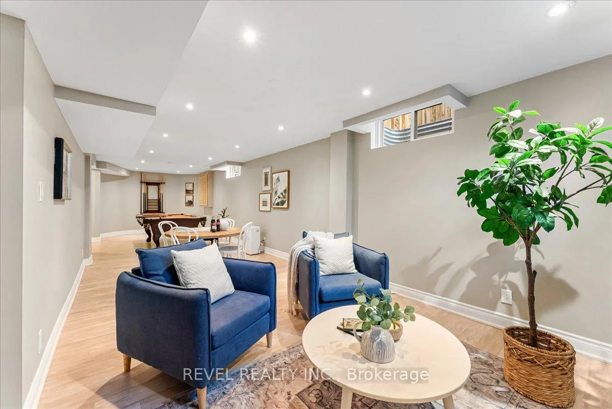Photo 37 of 30 Linderwood Drive, Scarborough, Centennial Scarborough — HOMEH