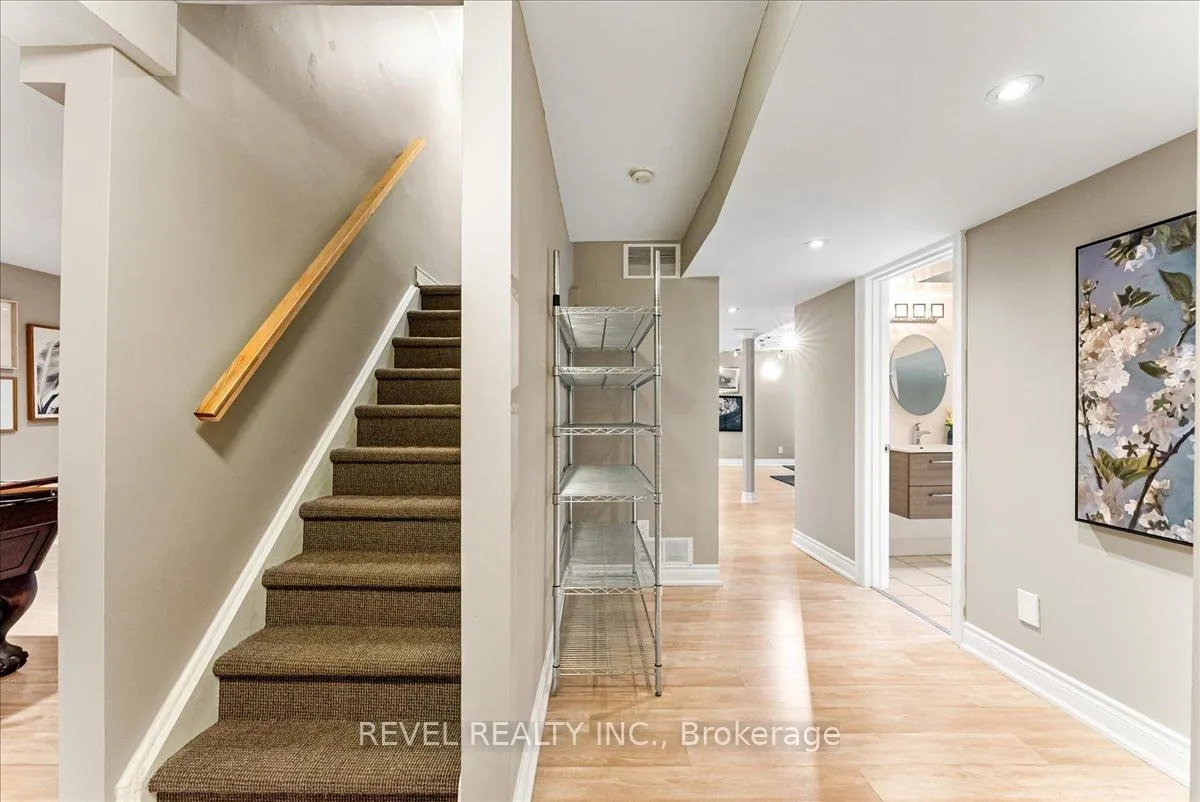Photo 38 of 30 Linderwood Drive, Scarborough, Centennial Scarborough — HOMEH