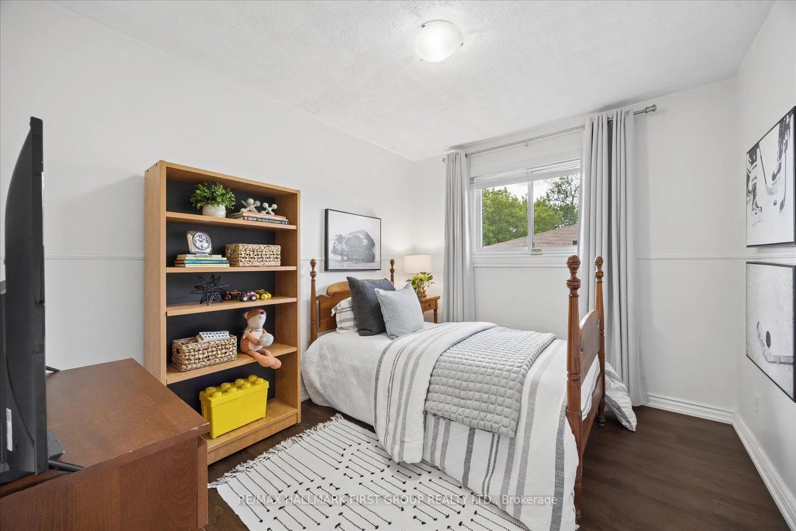 Photo 18 of 748 Breezy Drive, Pickering, West Shore — HOMEH