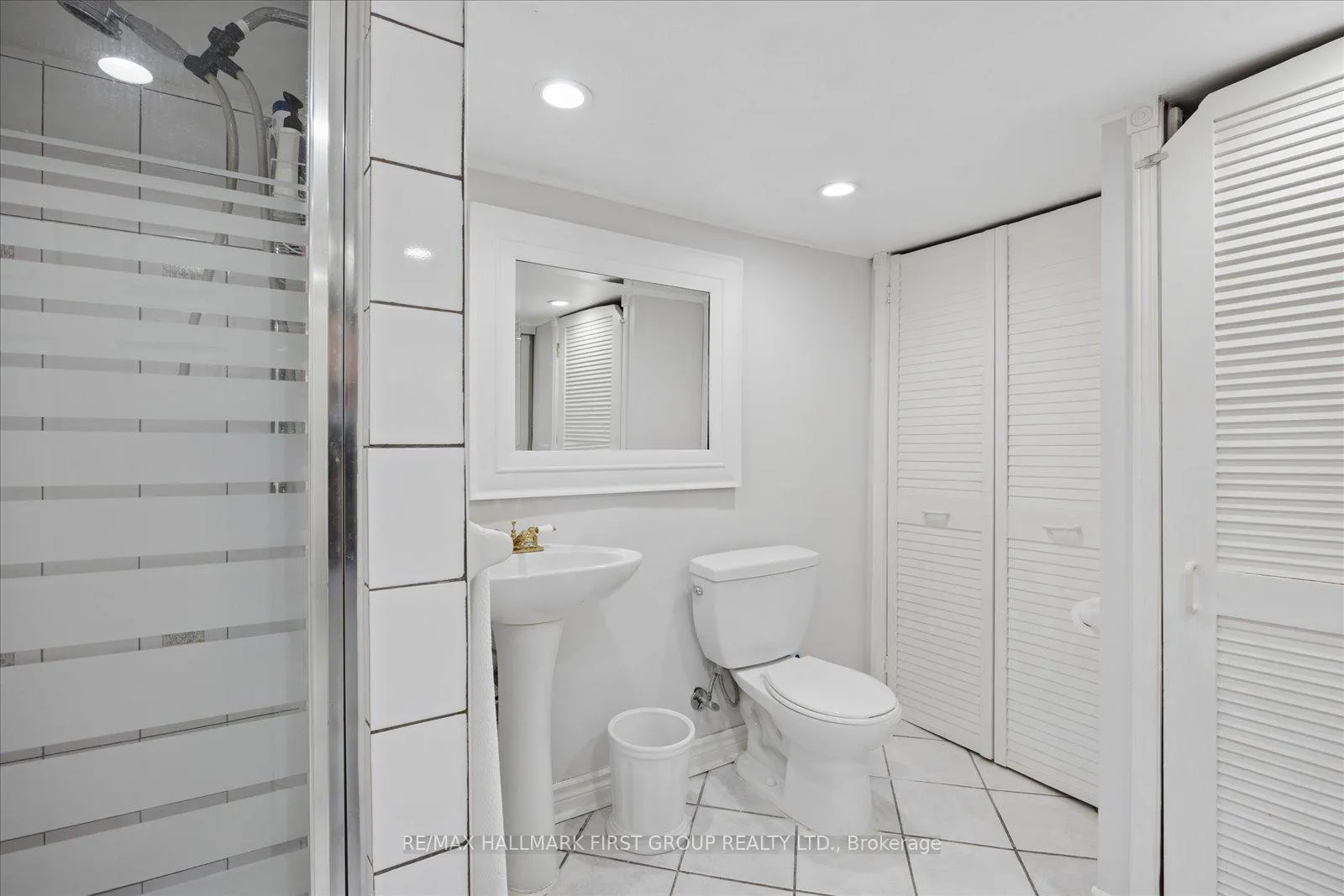 Photo 32 of 748 Breezy Drive, Pickering, West Shore — HOMEH
