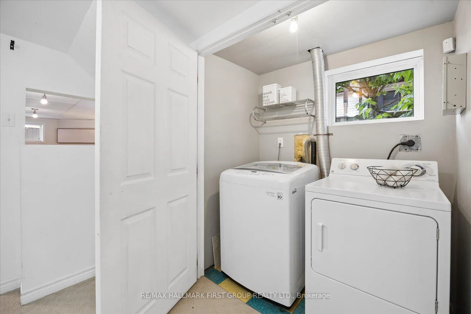Photo 33 of 748 Breezy Drive, Pickering, West Shore — HOMEH