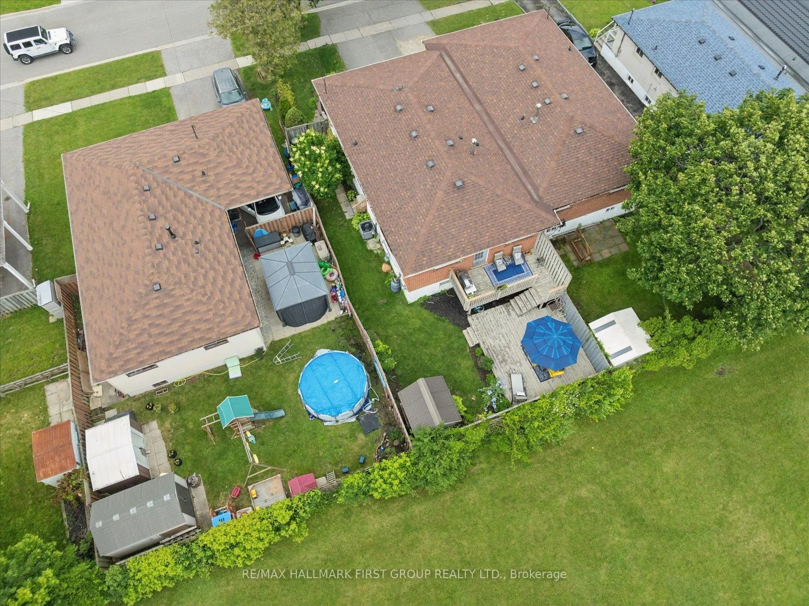 Photo 45 of 748 Breezy Drive, Pickering, West Shore — HOMEH