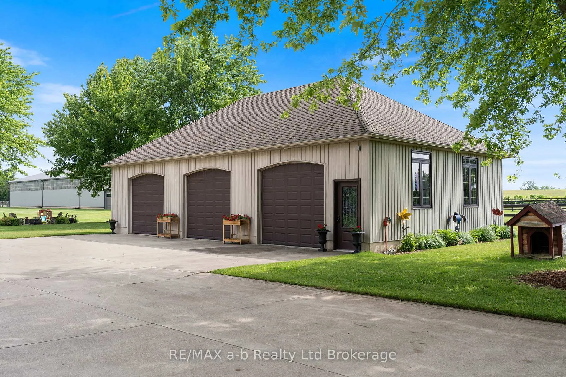 Photo 5 of 55226 Best Line, Bayham, Rural Bayham — HOMEH