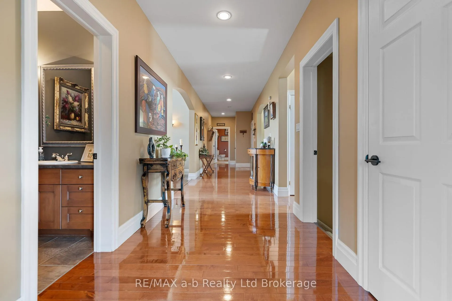 Photo 14 of 55226 Best Line, Bayham, Rural Bayham — HOMEH