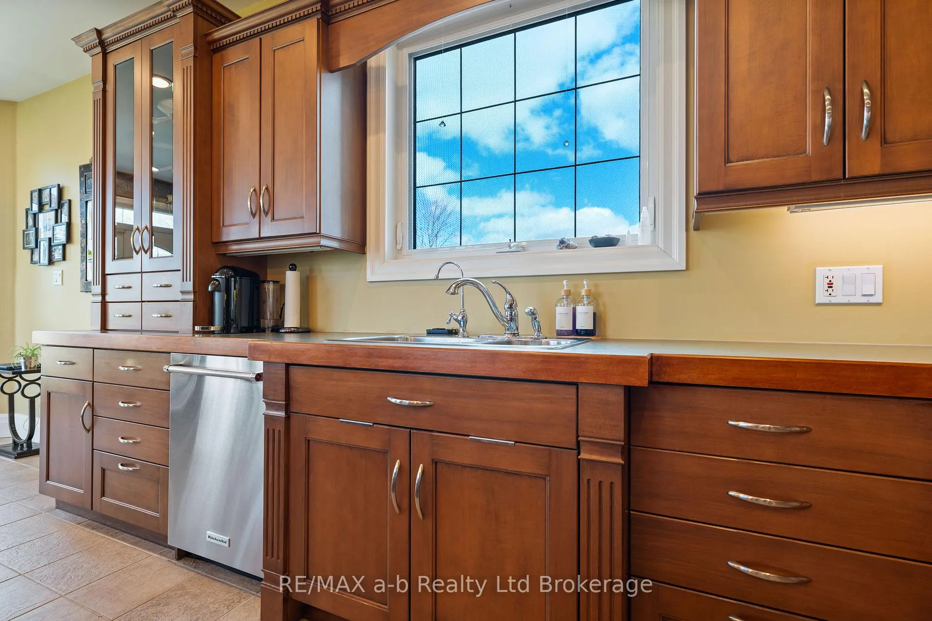 Photo 20 of 55226 Best Line, Bayham, Rural Bayham — HOMEH