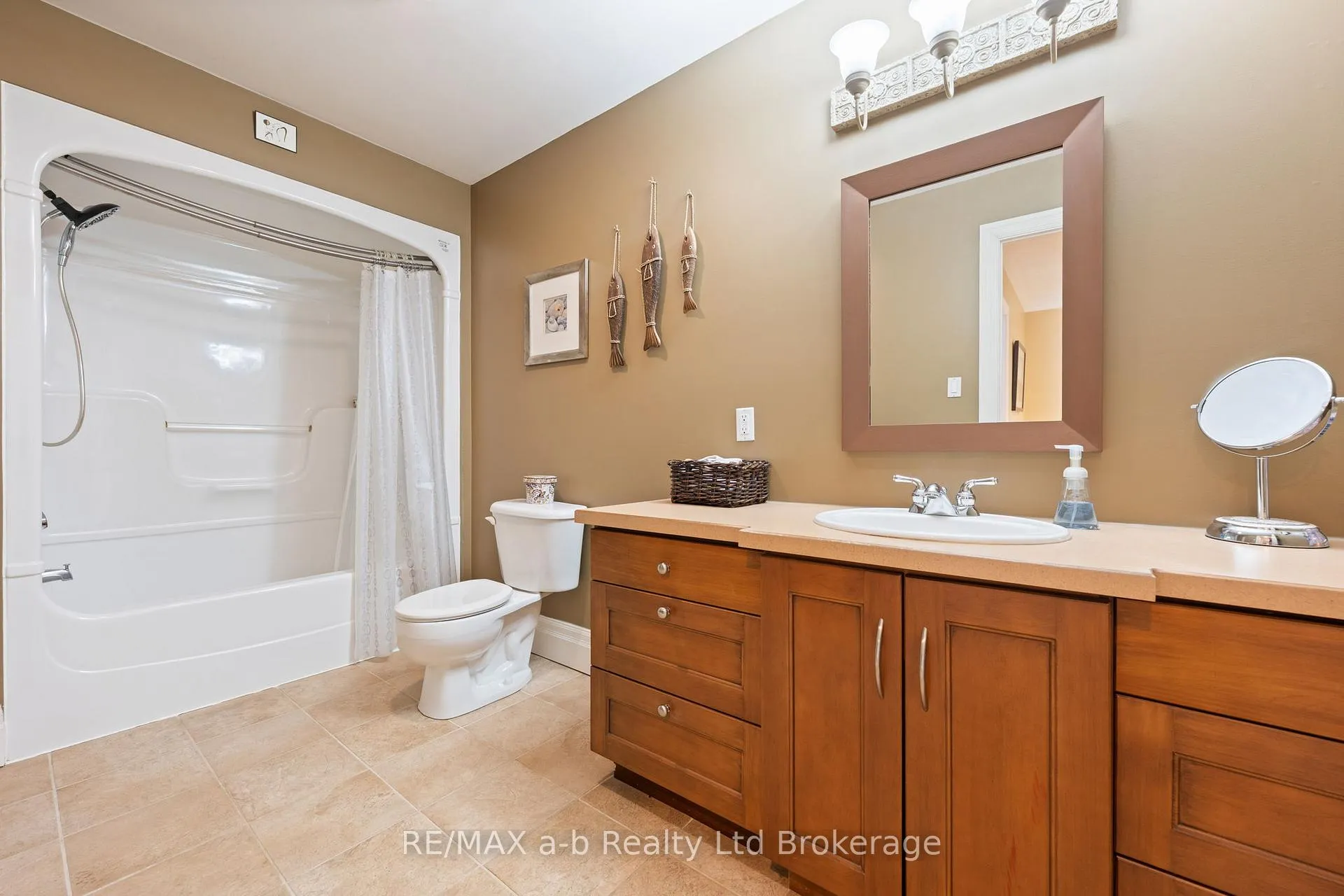 Photo 33 of 55226 Best Line, Bayham, Rural Bayham — HOMEH