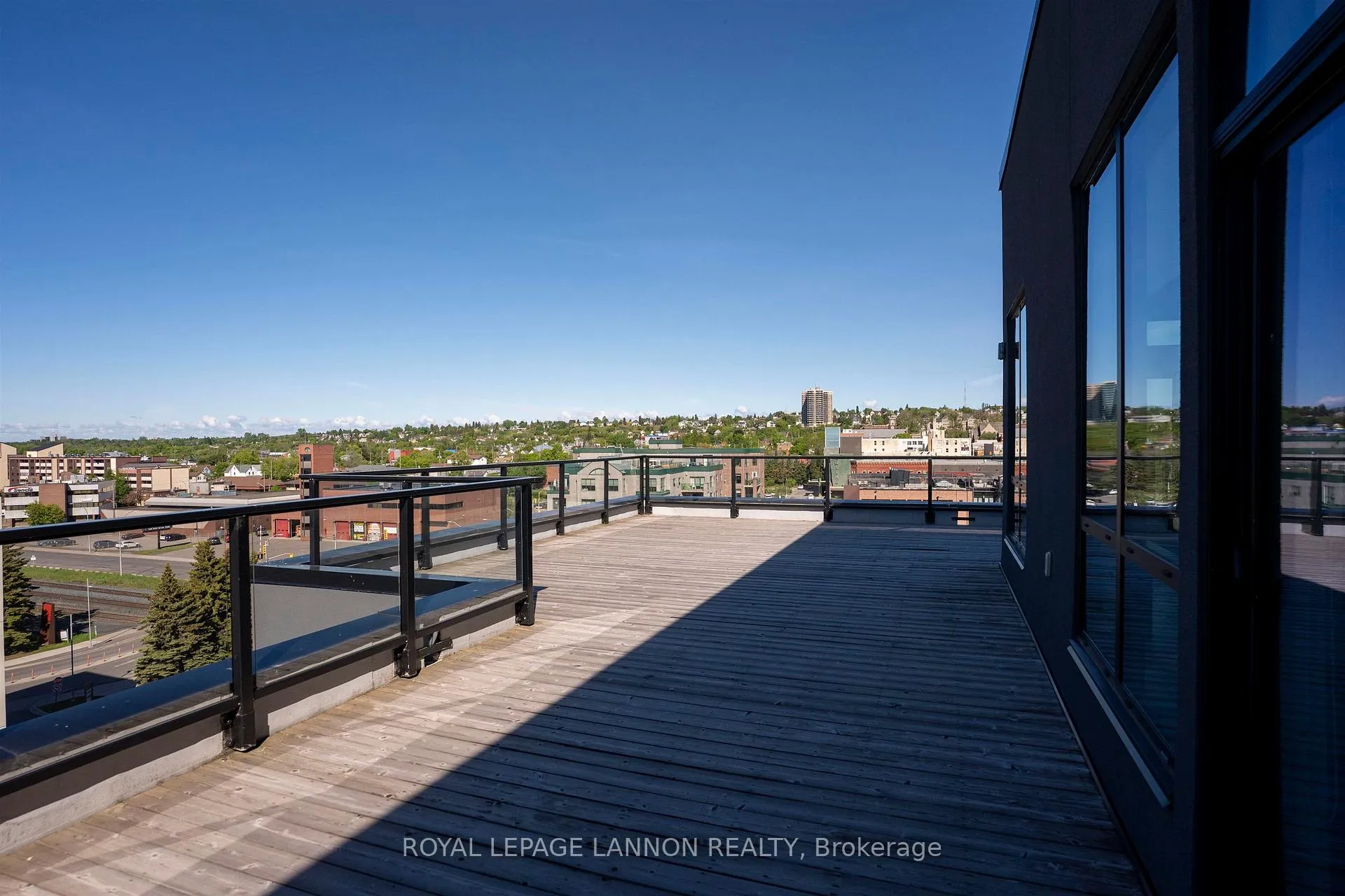 Photo 15 of Unit 2104, 2260 Sleeping Giant Parkway, Thunder Bay, Lakefront — HOMEH