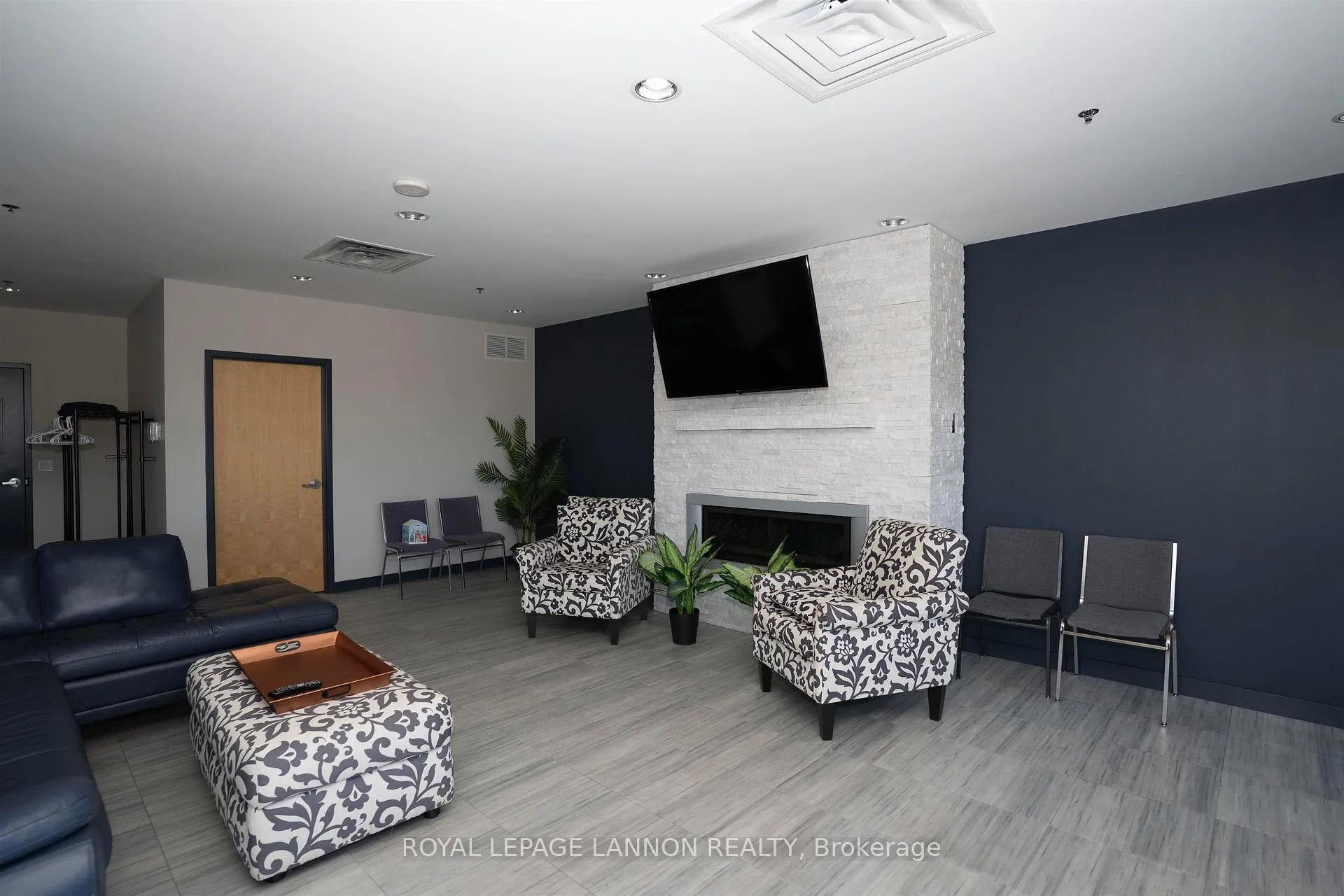Photo 24 of Unit 2104, 2260 Sleeping Giant Parkway, Thunder Bay, Lakefront — HOMEH