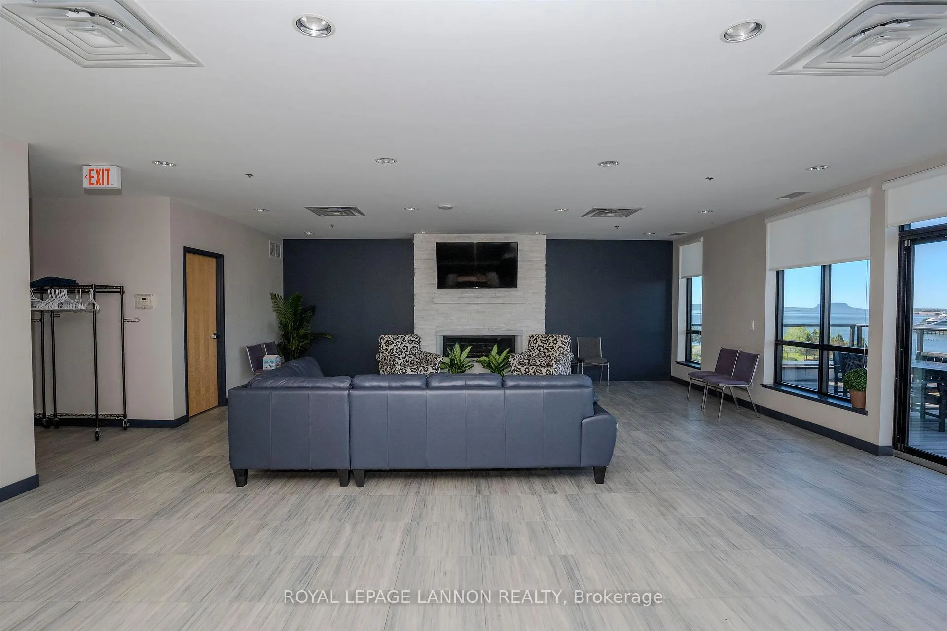 Photo 26 of Unit 2104, 2260 Sleeping Giant Parkway, Thunder Bay, Lakefront — HOMEH