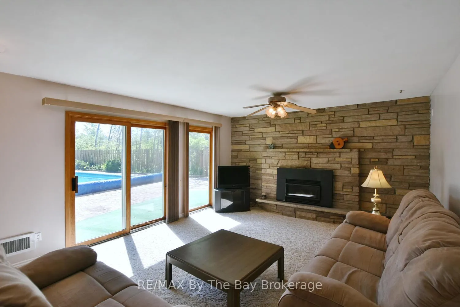 Photo 9 of 69 Frederick Drive, Wasaga Beach — HOMEH
