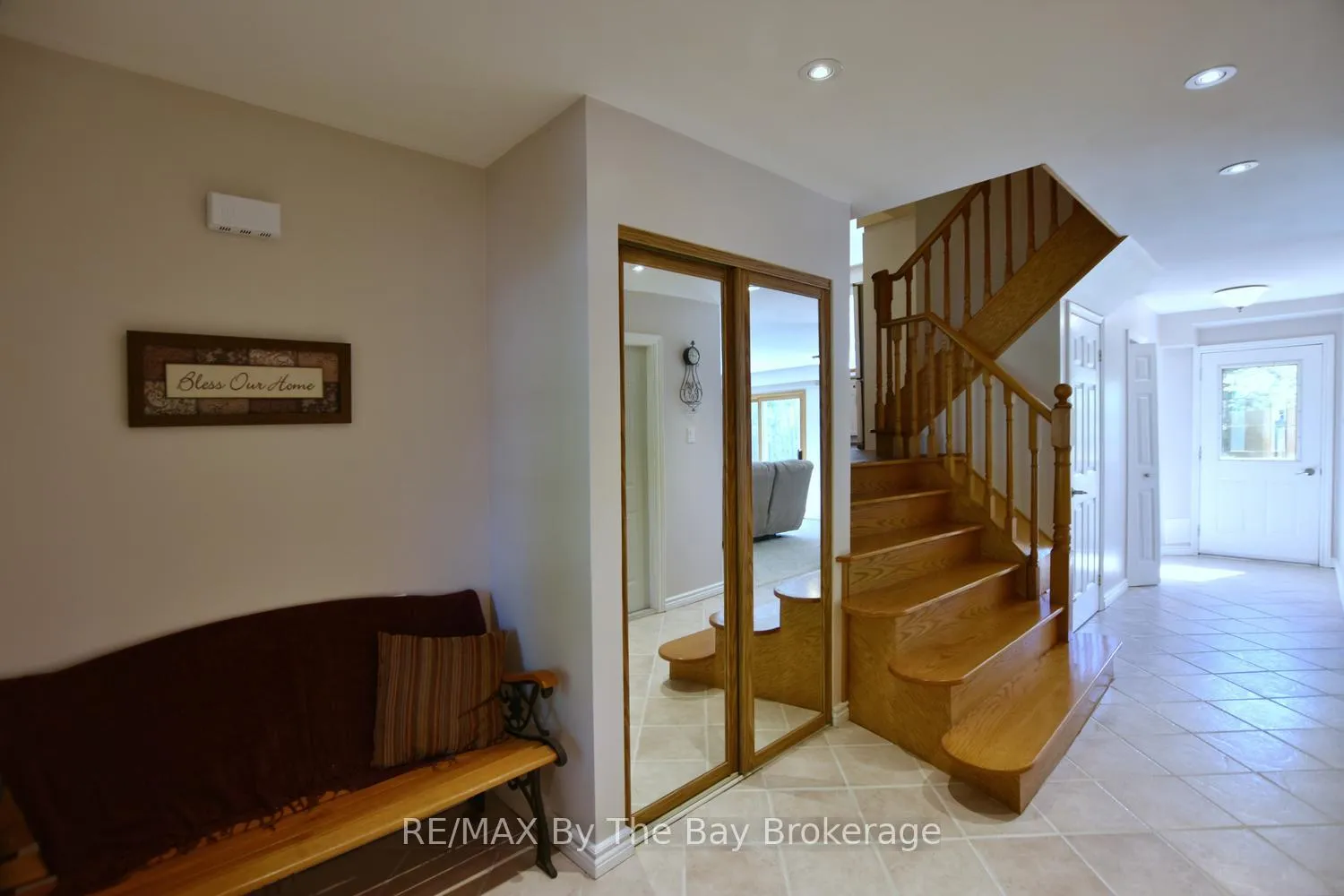 Photo 18 of 69 Frederick Drive, Wasaga Beach — HOMEH