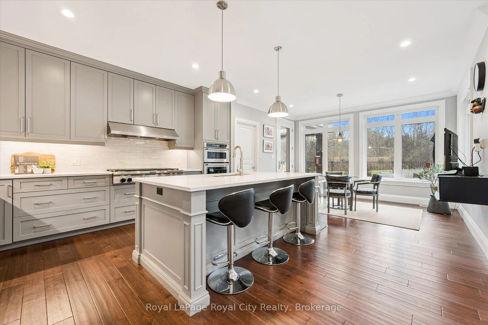 Photo 11 of 28 Serena Lane, Guelph, Pineridge/Westminster Woods — HOMEH