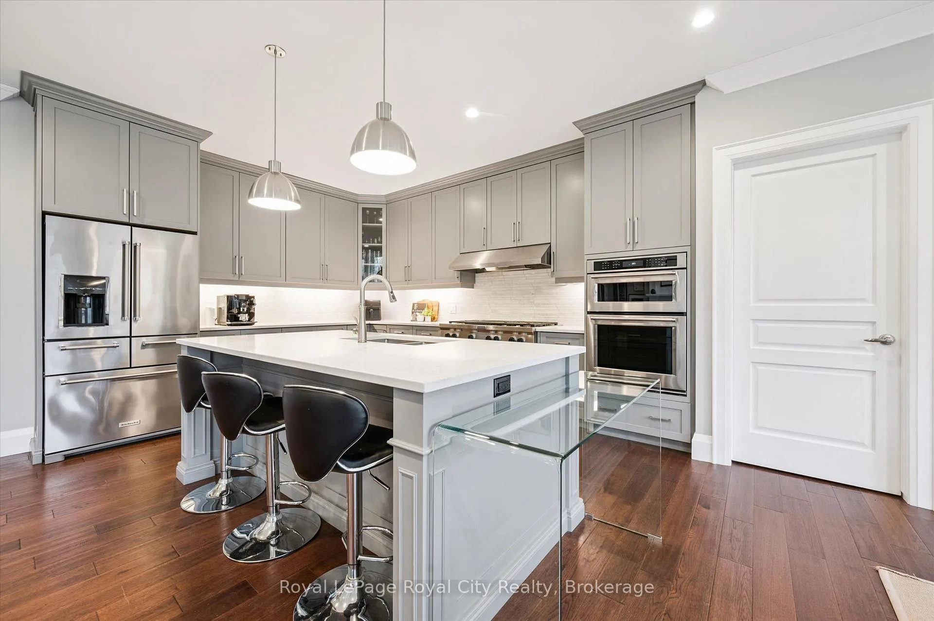 Photo 12 of 28 Serena Lane, Guelph, Pineridge/Westminster Woods — HOMEH