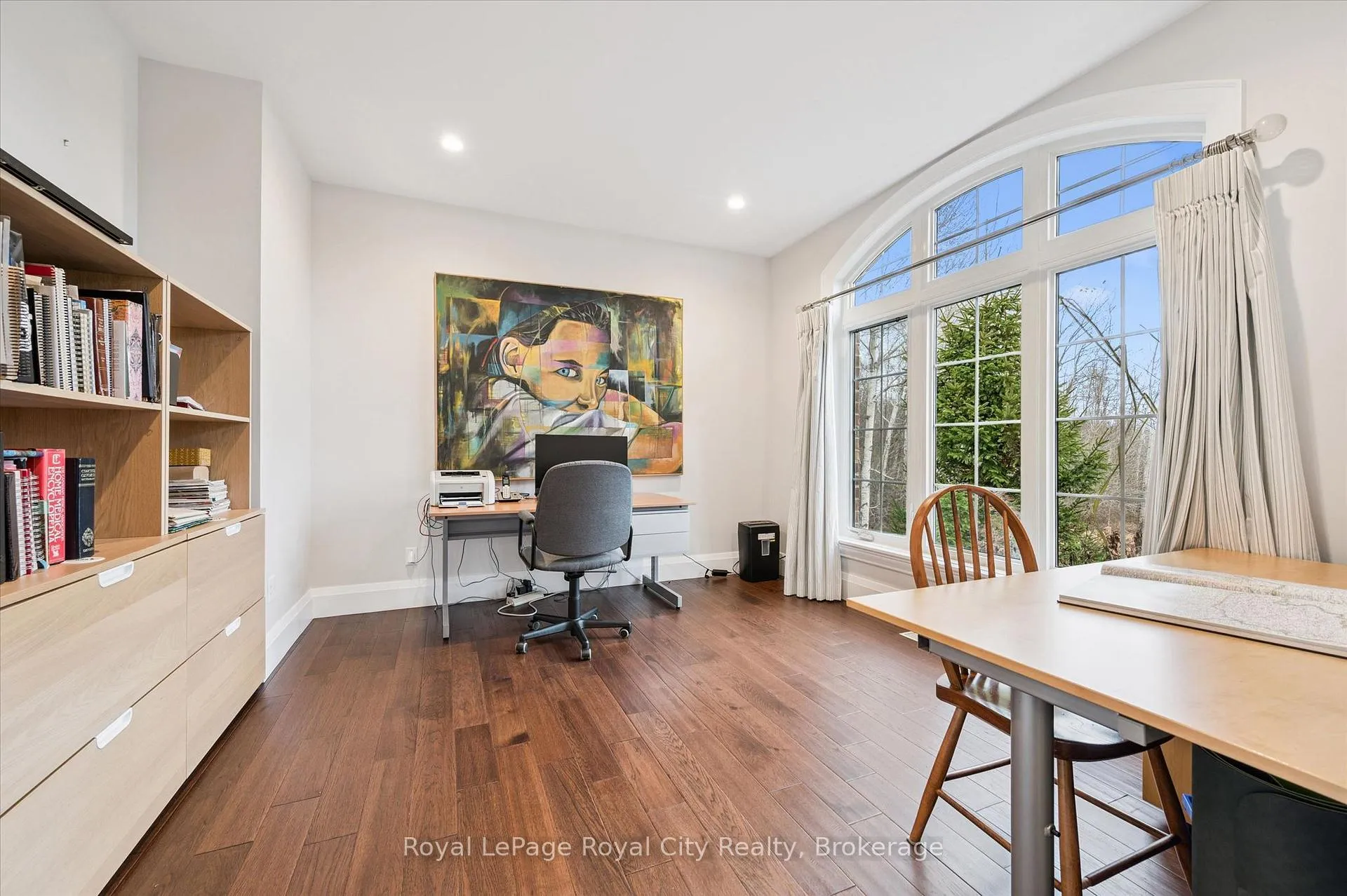 Photo 19 of 28 Serena Lane, Guelph, Pineridge/Westminster Woods — HOMEH