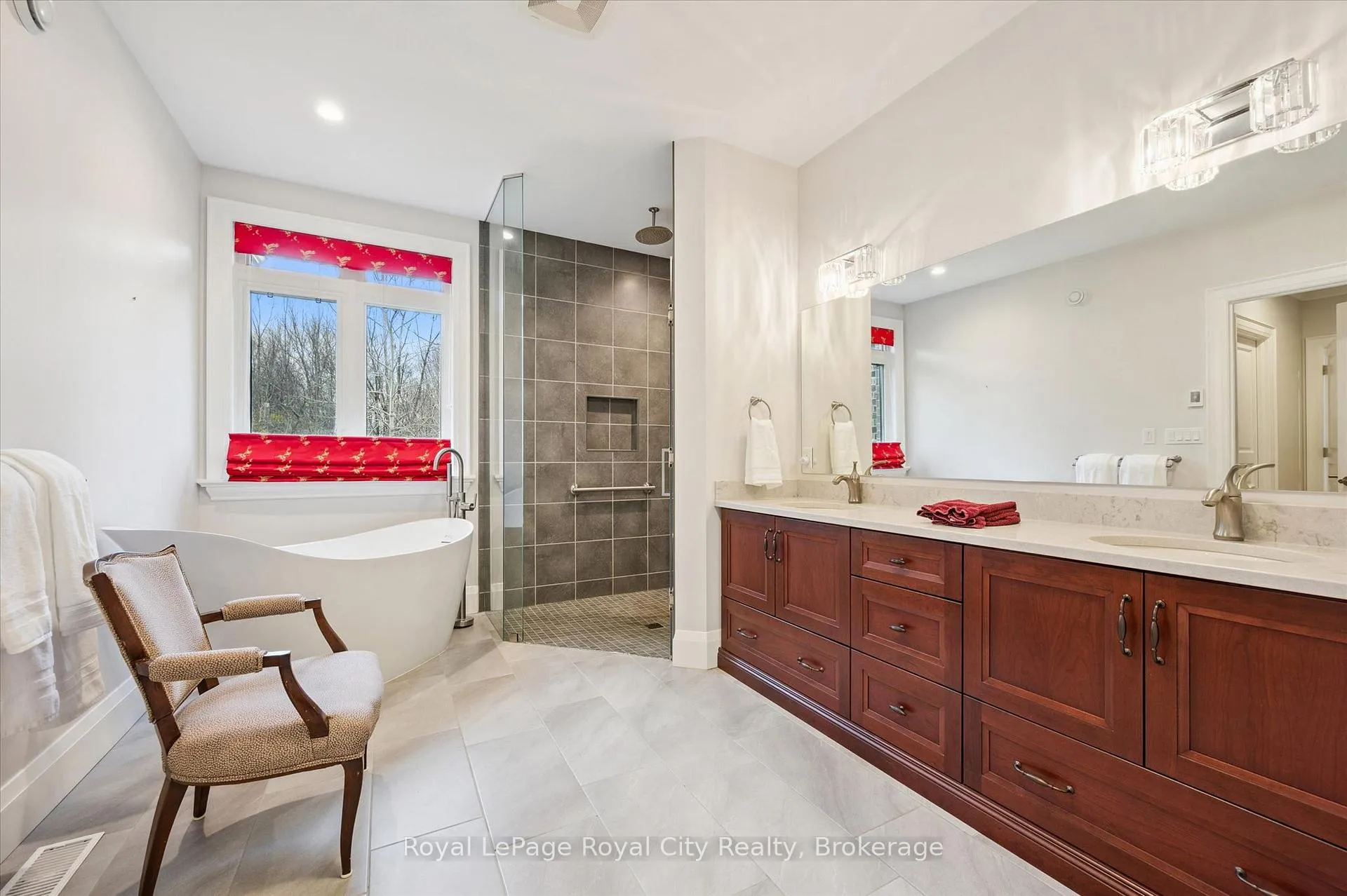 Photo 23 of 28 Serena Lane, Guelph, Pineridge/Westminster Woods — HOMEH