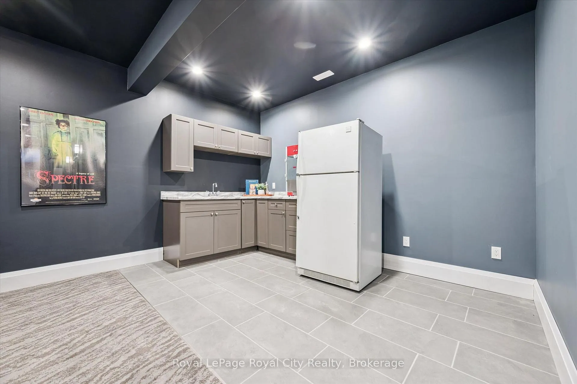 Photo 36 of 28 Serena Lane, Guelph, Pineridge/Westminster Woods — HOMEH