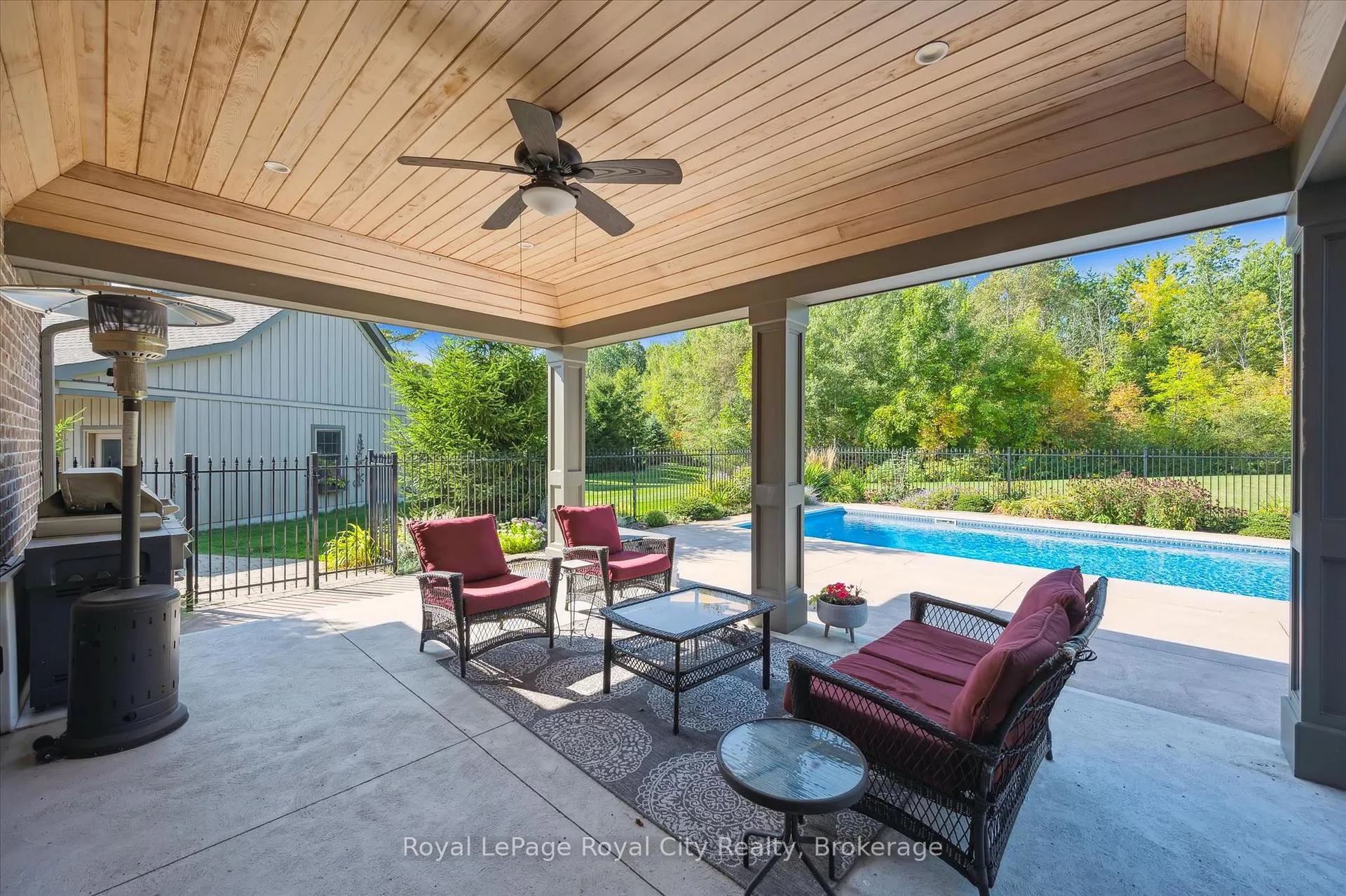 Photo 43 of 28 Serena Lane, Guelph, Pineridge/Westminster Woods — HOMEH