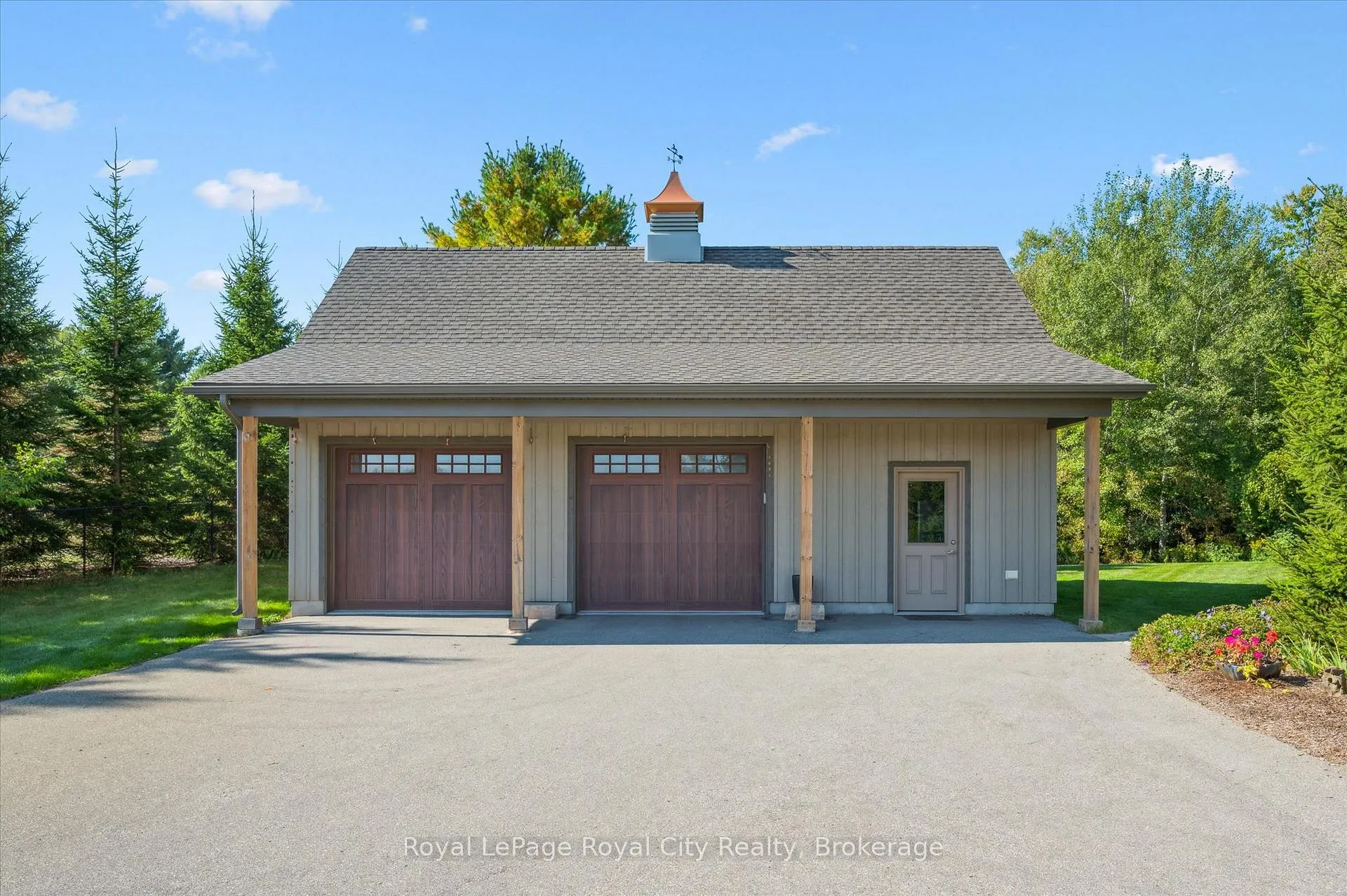 Photo 46 of 28 Serena Lane, Guelph, Pineridge/Westminster Woods — HOMEH