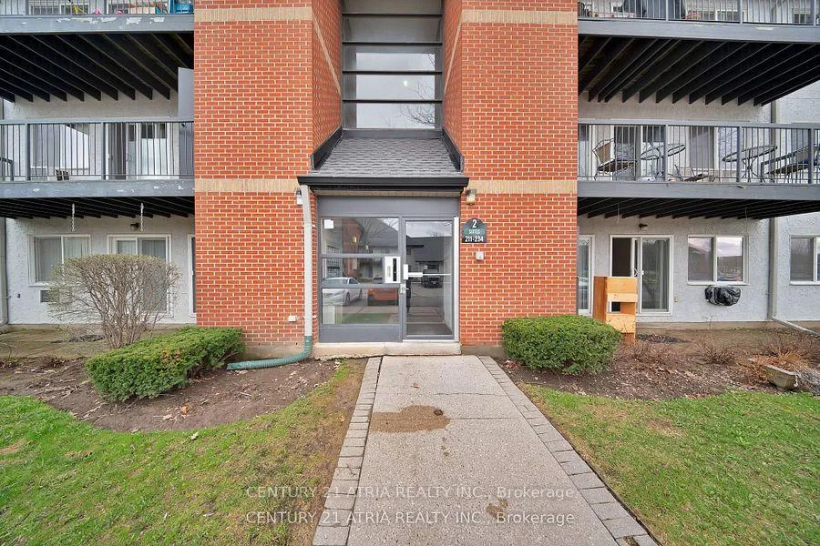 Photo 3 of Unit 212, 1450 Glen Abbey Gate, Oakville, Glen Abbey — HOMEH