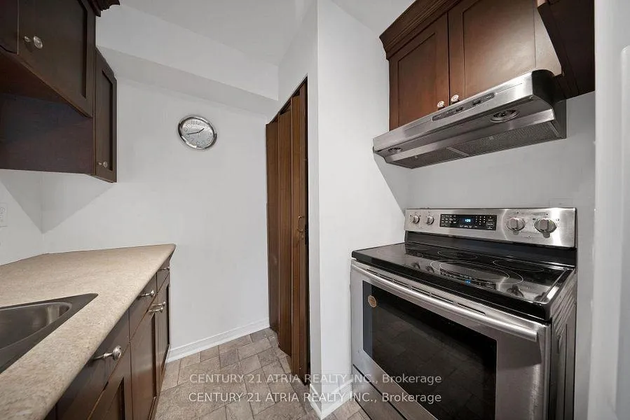 Photo 19 of Unit 212, 1450 Glen Abbey Gate, Oakville, Glen Abbey — HOMEH