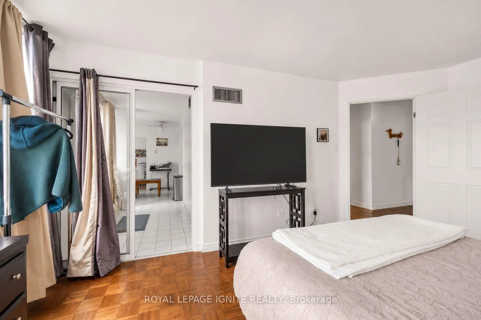 Photo 20 of Unit 1708, 350 Webb Drive, Mississauga, City Centre — HOMEH