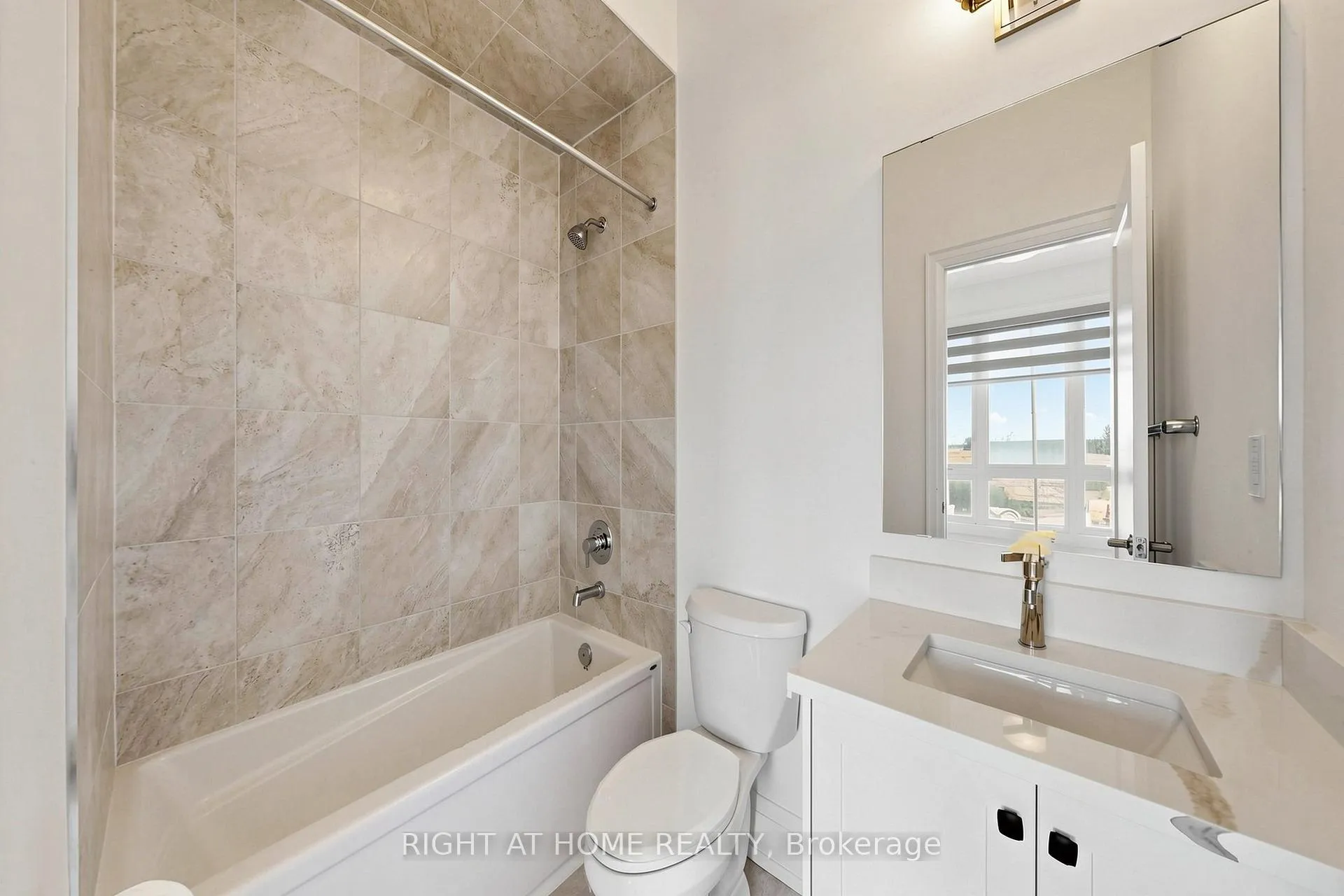 Photo 5 of 3417 Preserve Drive, Oakville, Glenorchy — HOMEH