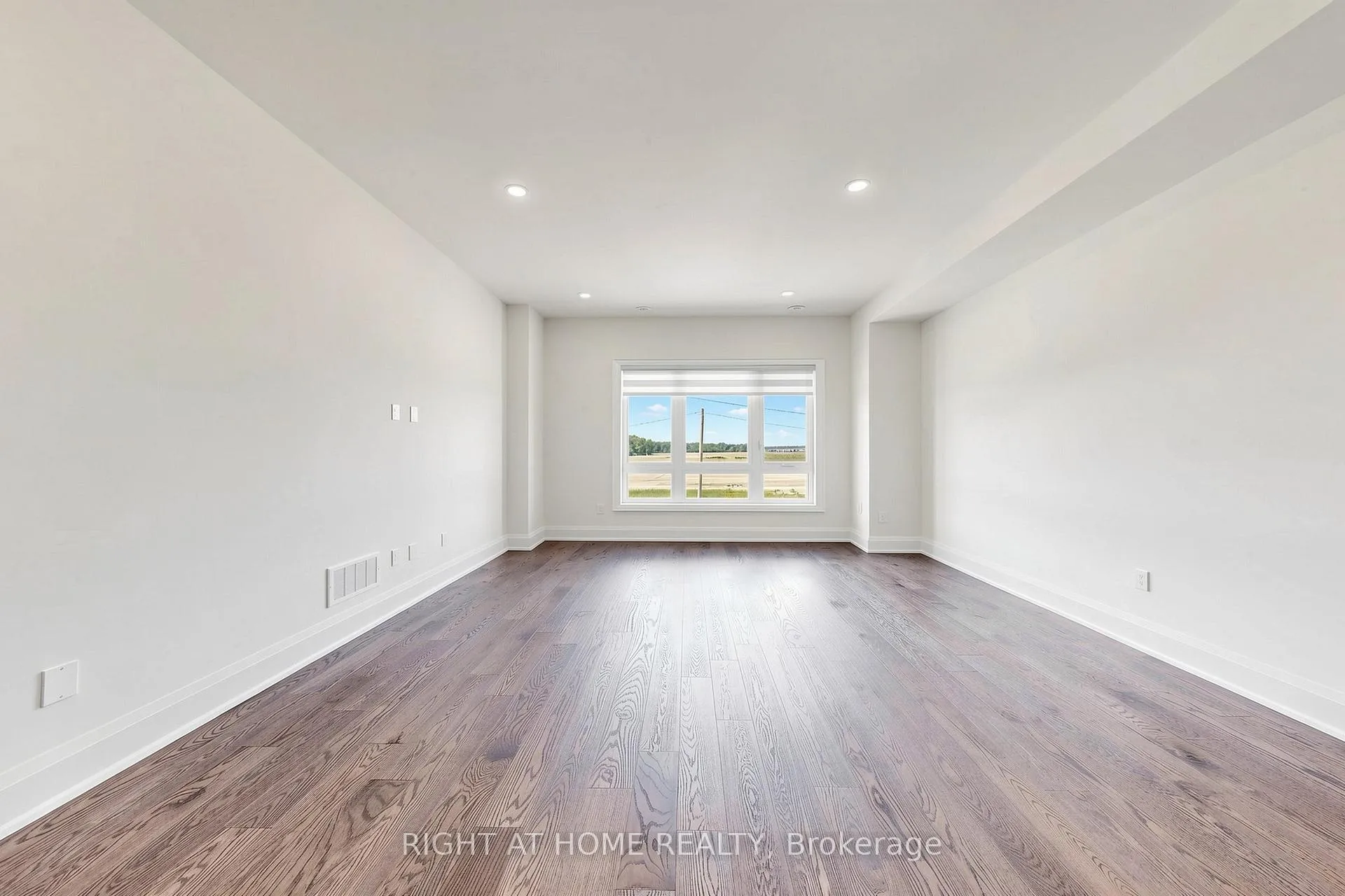 Photo 17 of 3417 Preserve Drive, Oakville, Glenorchy — HOMEH